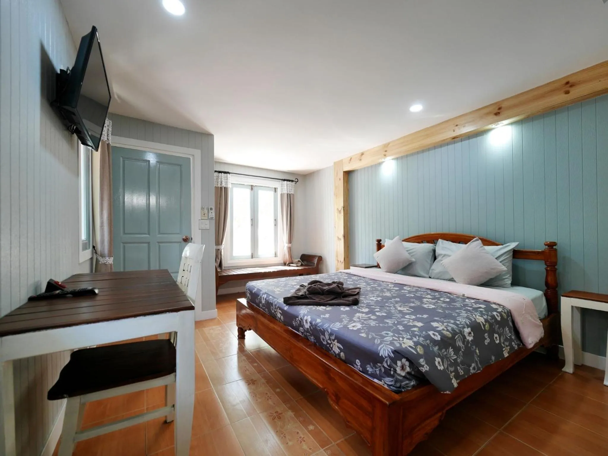 Bed in Barbados Terrace