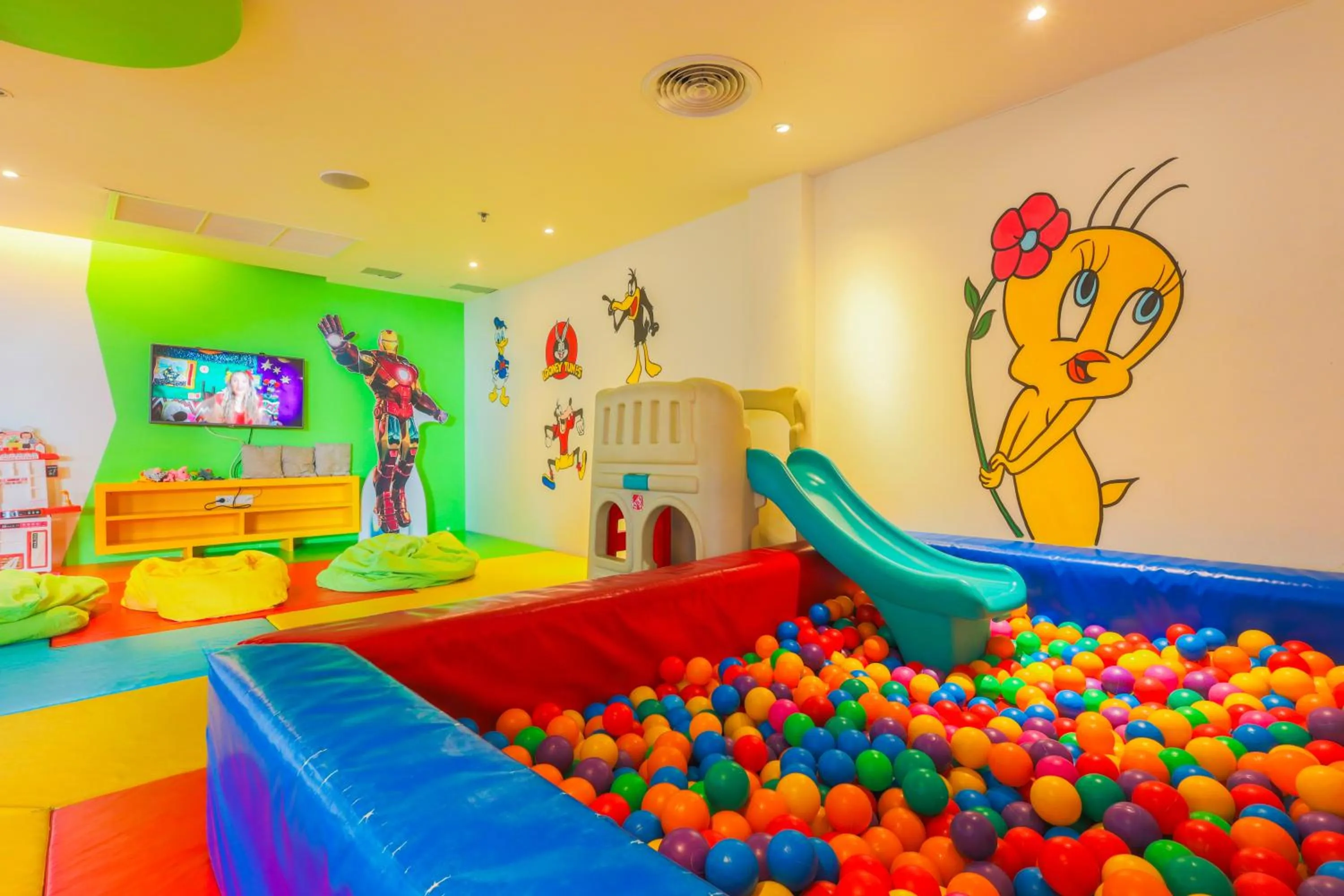 Holiday Inn Resort Phuket Karon Beach by IHG