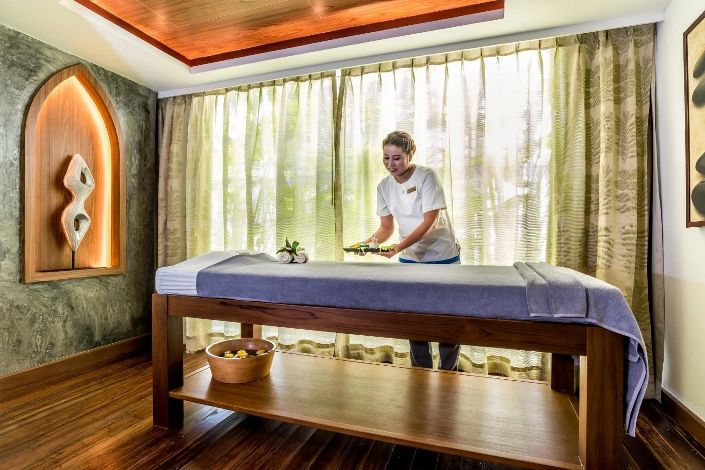 Massage in Holiday Inn Resort Phuket Karon Beach by IHG