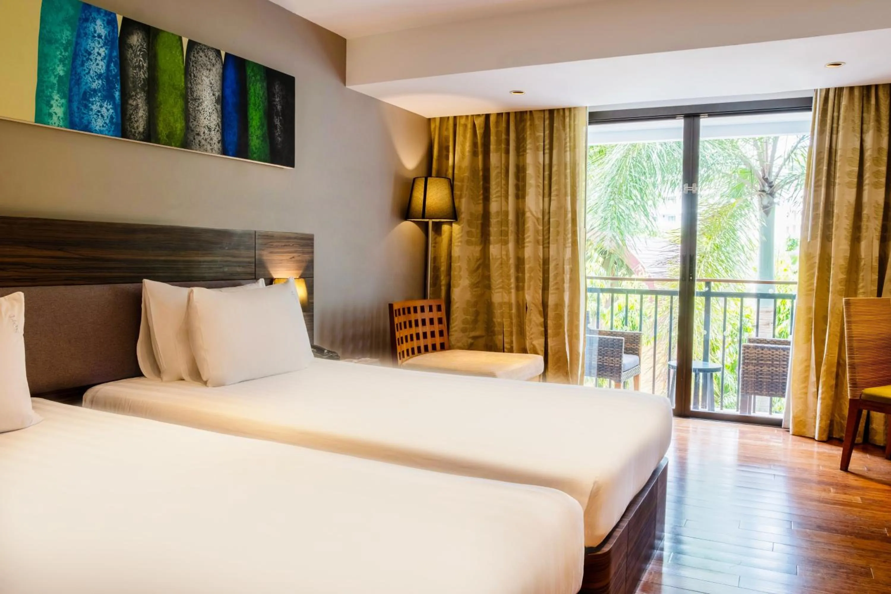 Photo of the whole room, Bed in Holiday Inn Resort Phuket Karon Beach by IHG