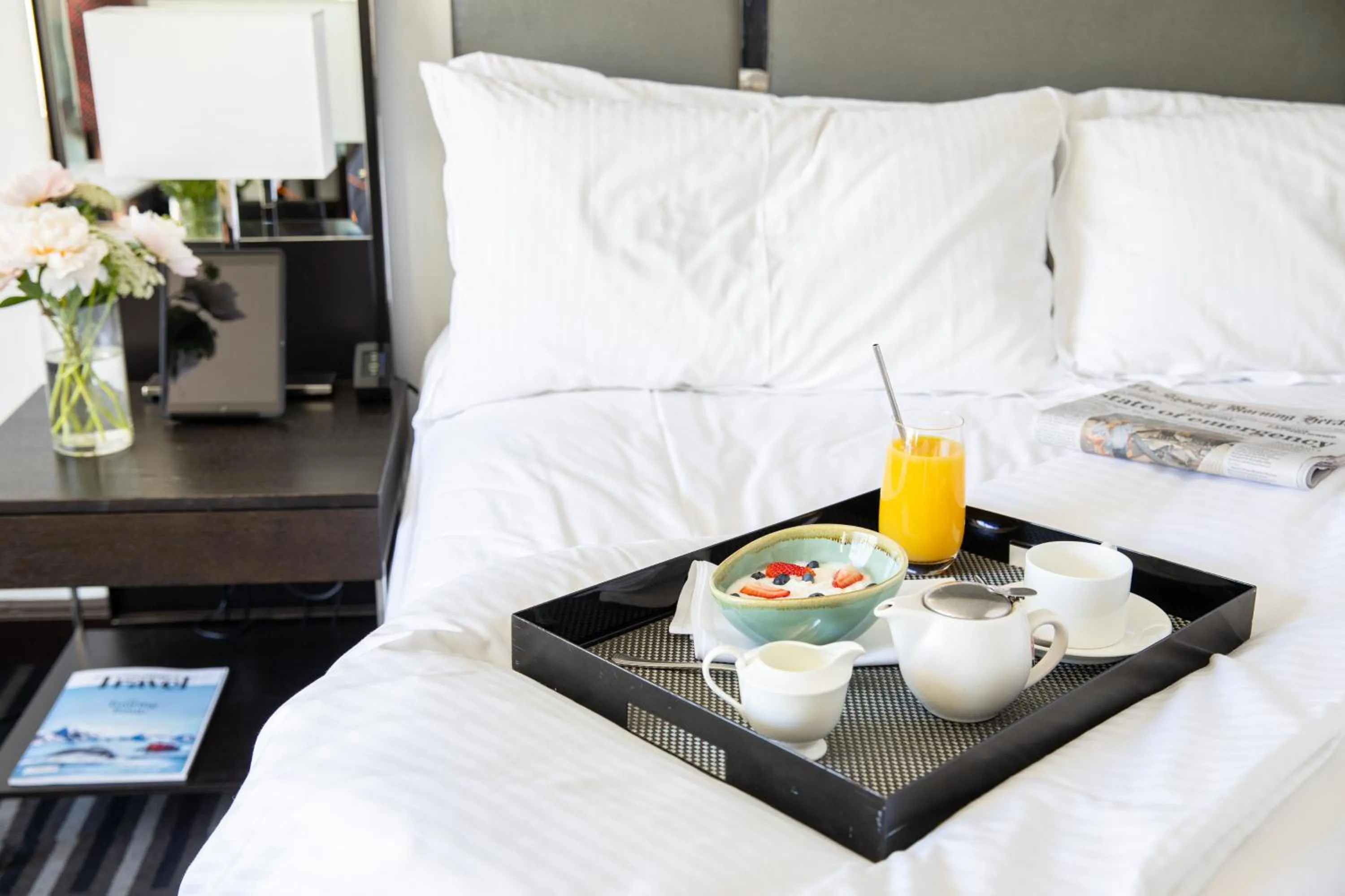 Photo of the whole room, Bed in InterContinental Sydney Double Bay by IHG