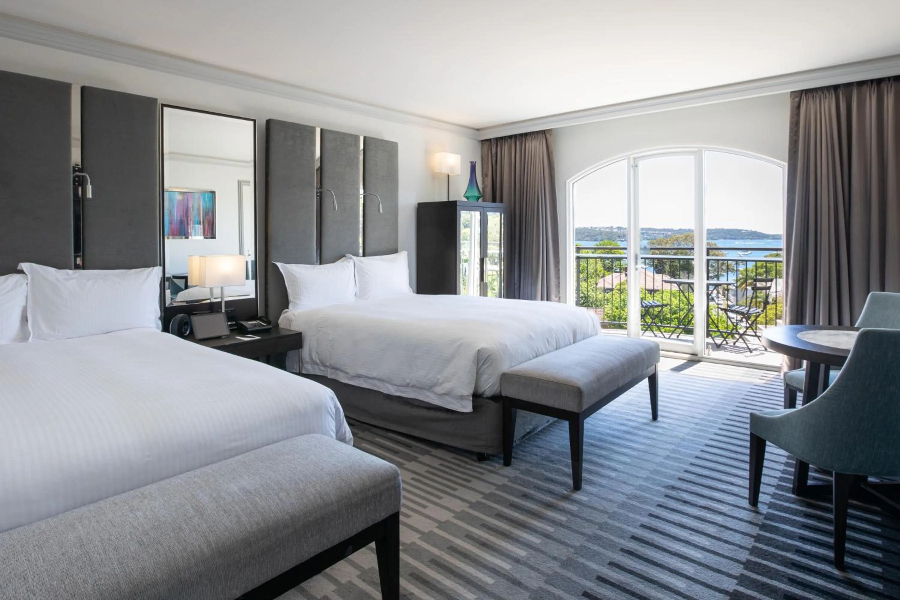 Photo of the whole room, Bed in InterContinental Sydney Double Bay by IHG