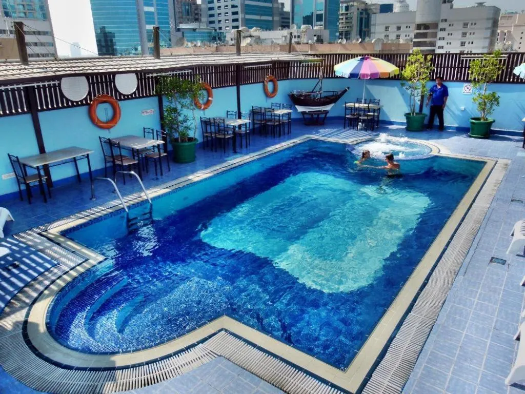 Swimming pool in Knight Armour Hotel