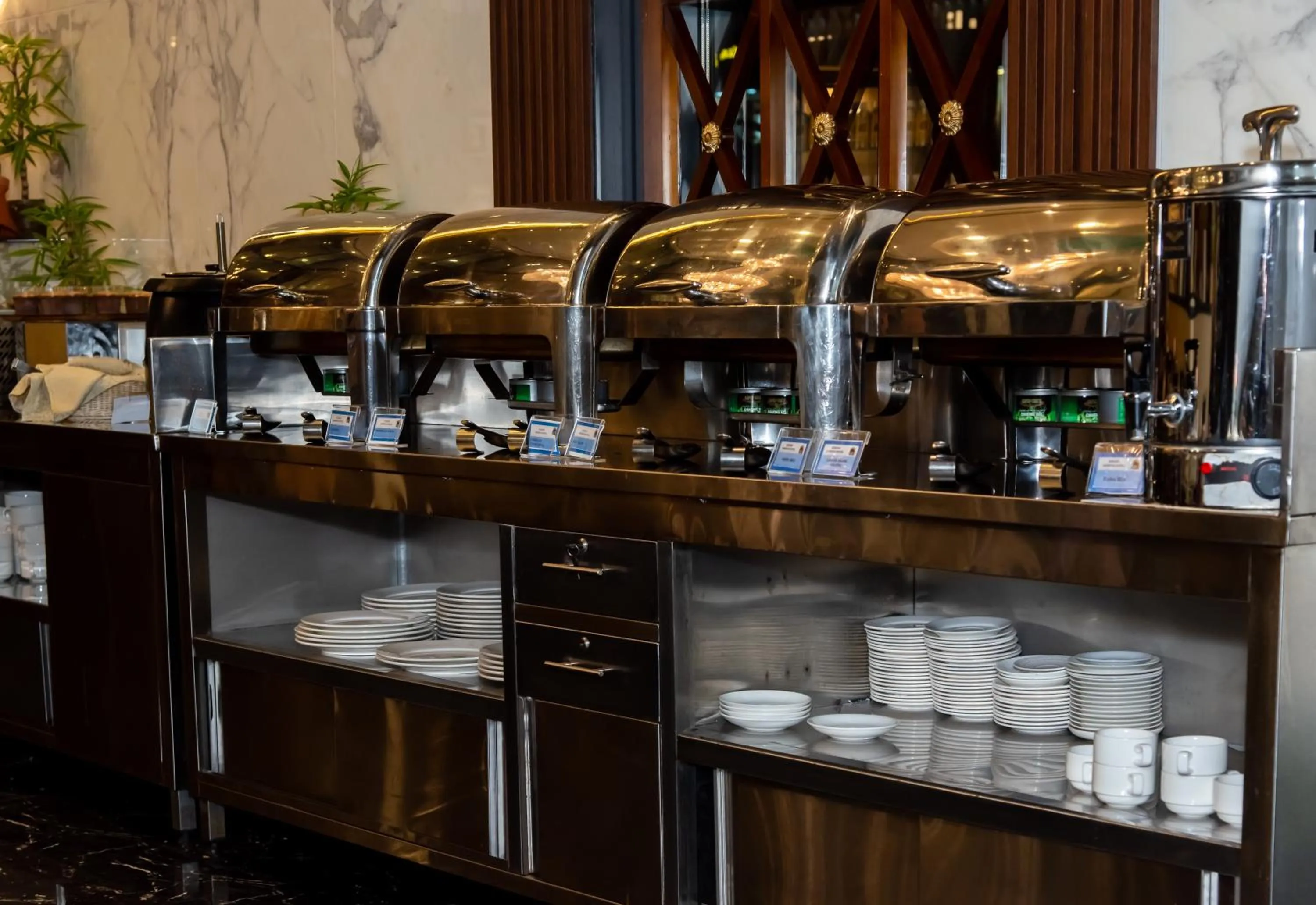 Breakfast in Knight Armour Hotel