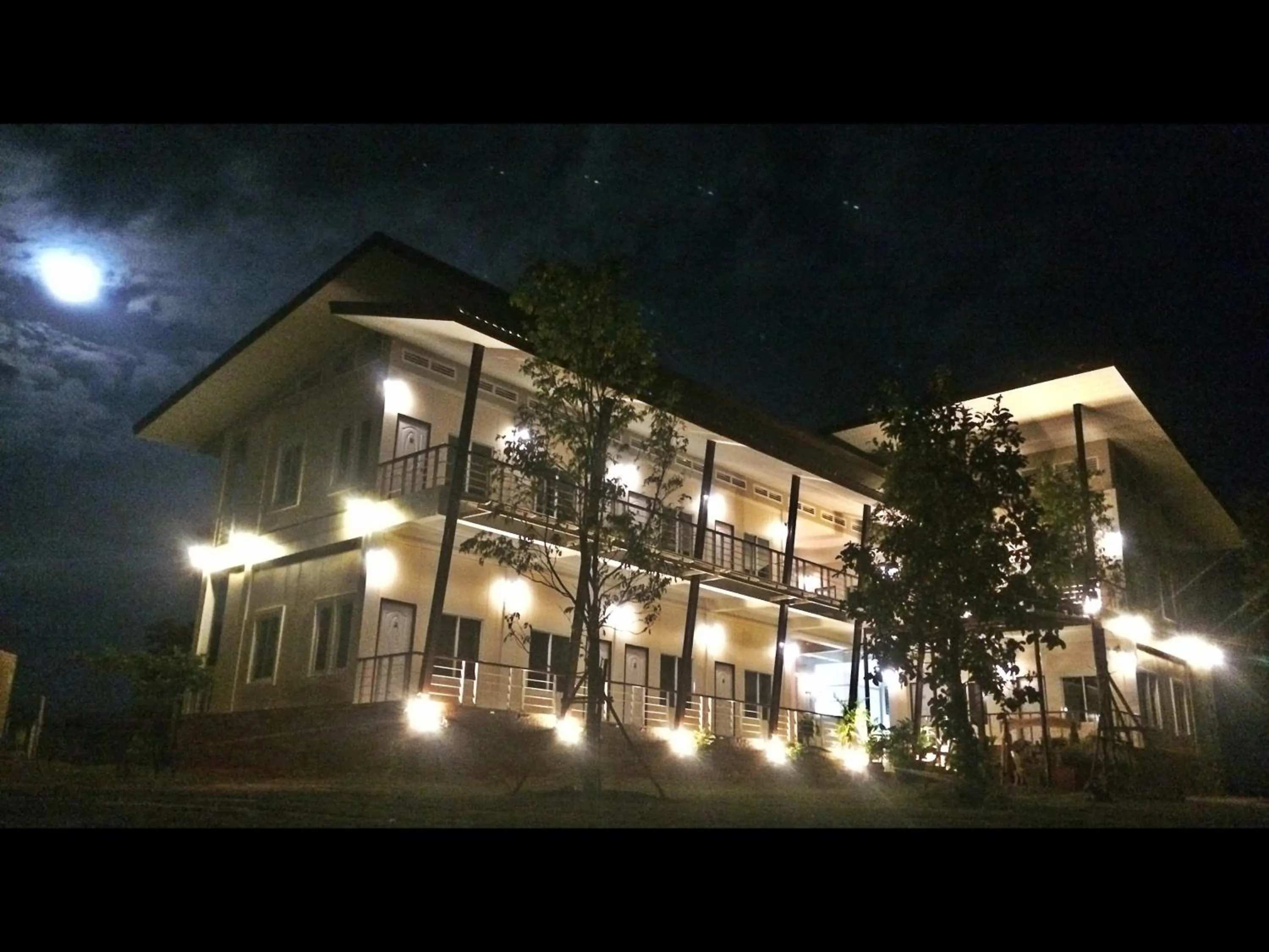 Night in Thorfun Guesthouse in the Garden