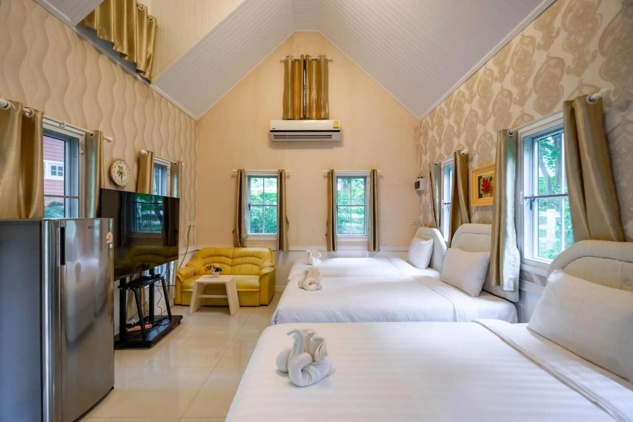 Bed in Puprai Tarnnarm Resort