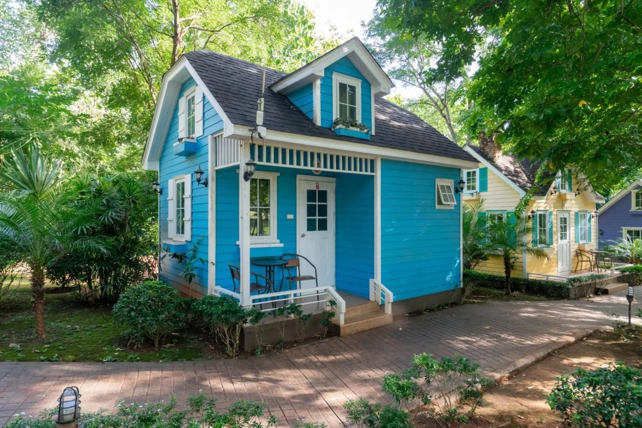 Property building in Puprai Tarnnarm Resort