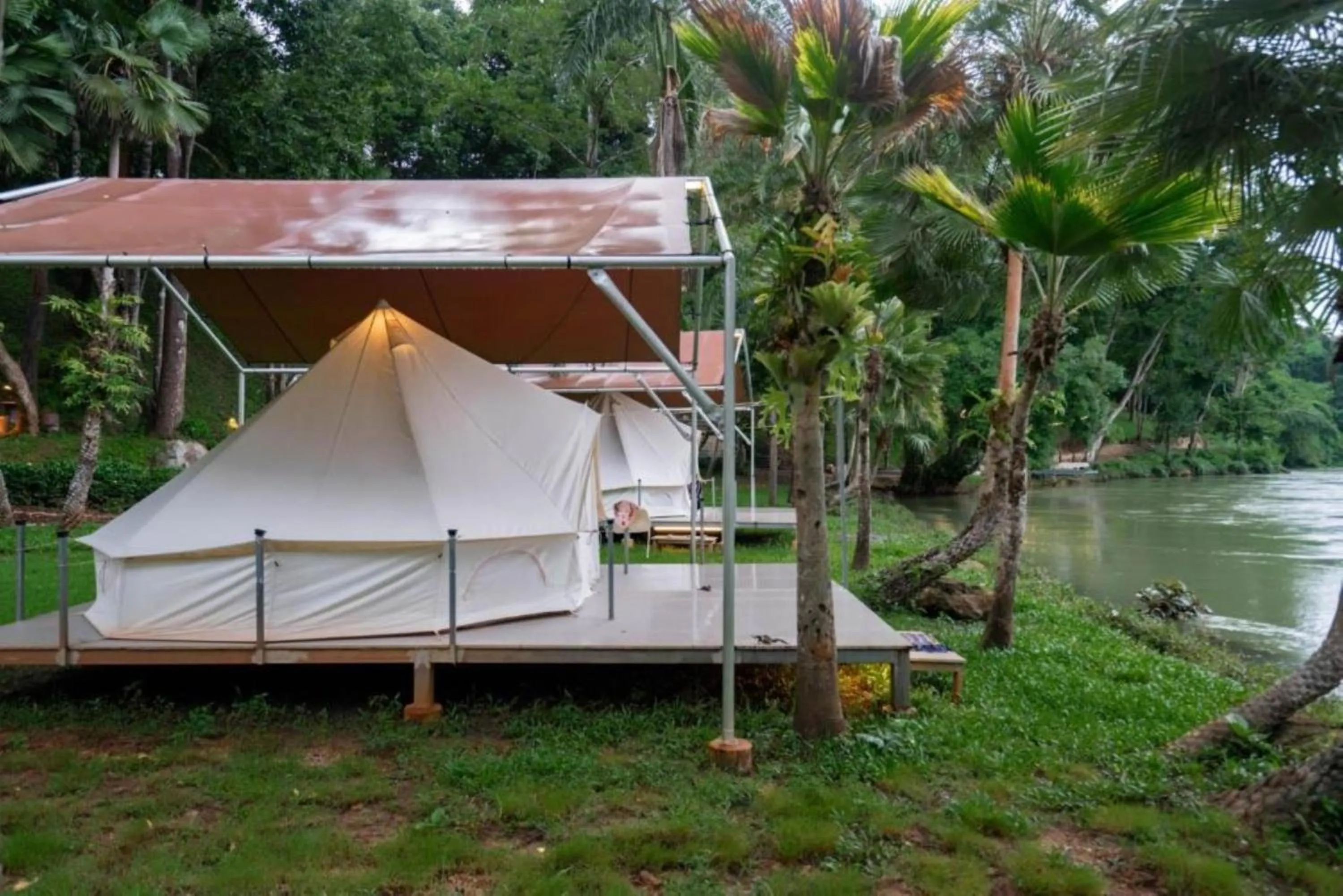 River view in Puprai Tarnnarm Resort