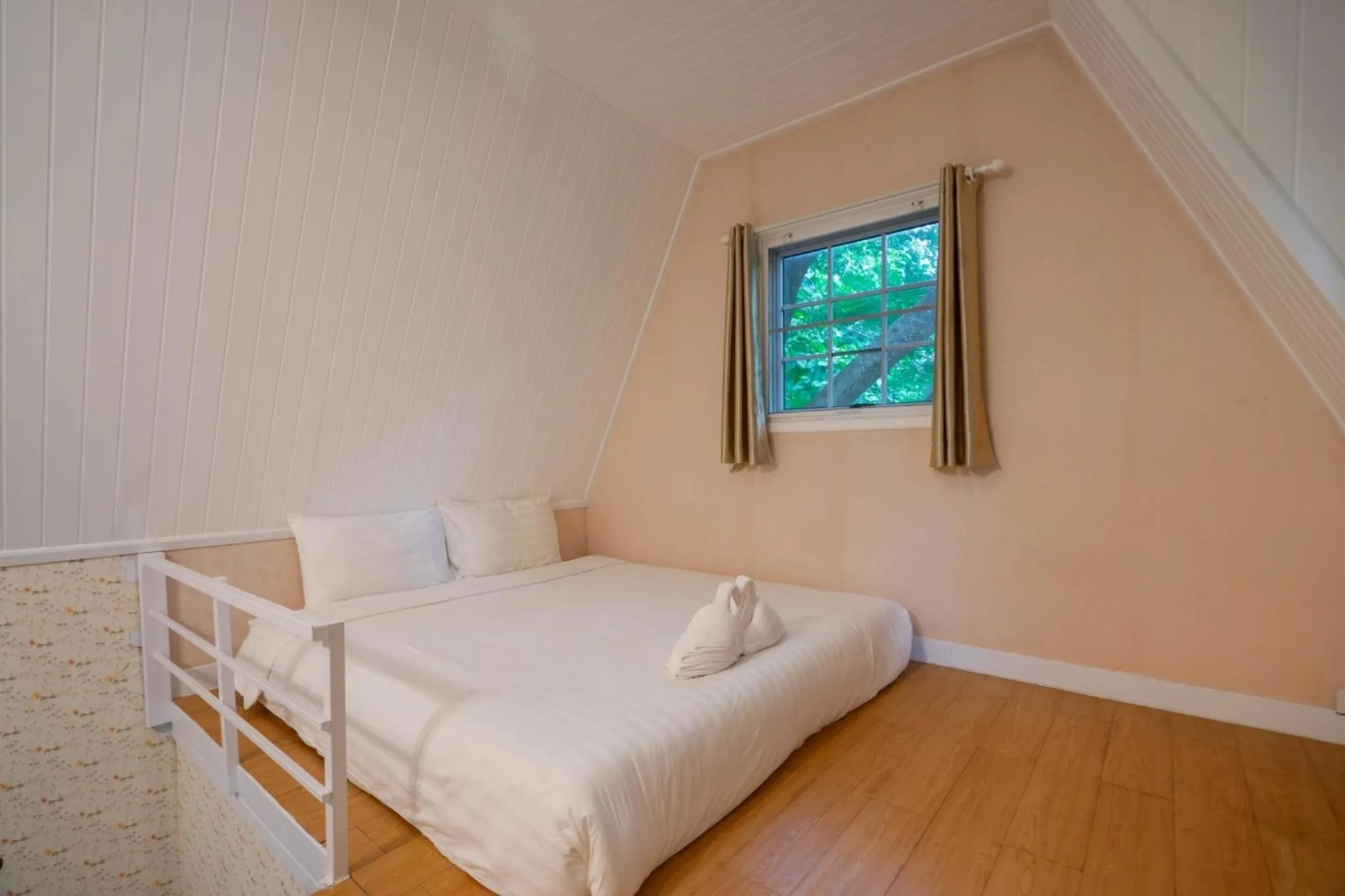 Bed in Puprai Tarnnarm Resort