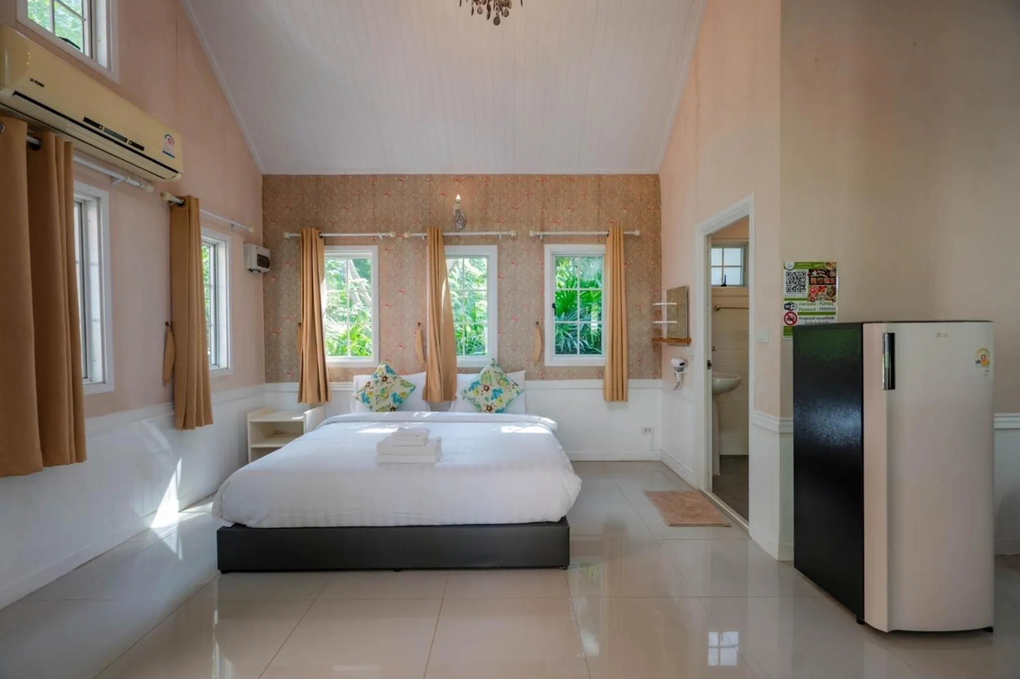 Bed in Puprai Tarnnarm Resort
