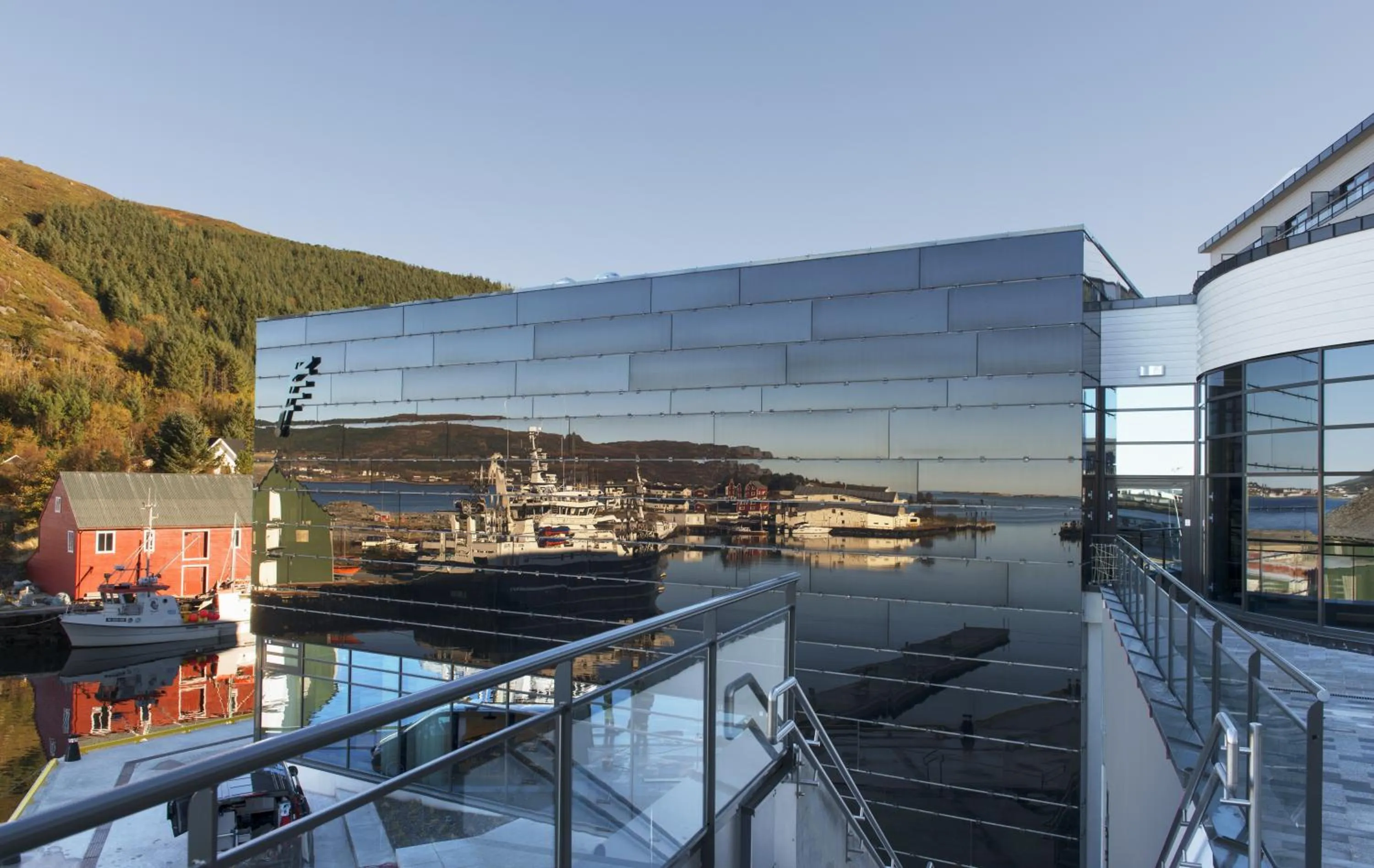 Facade/entrance in Thon Hotel Fosnavåg