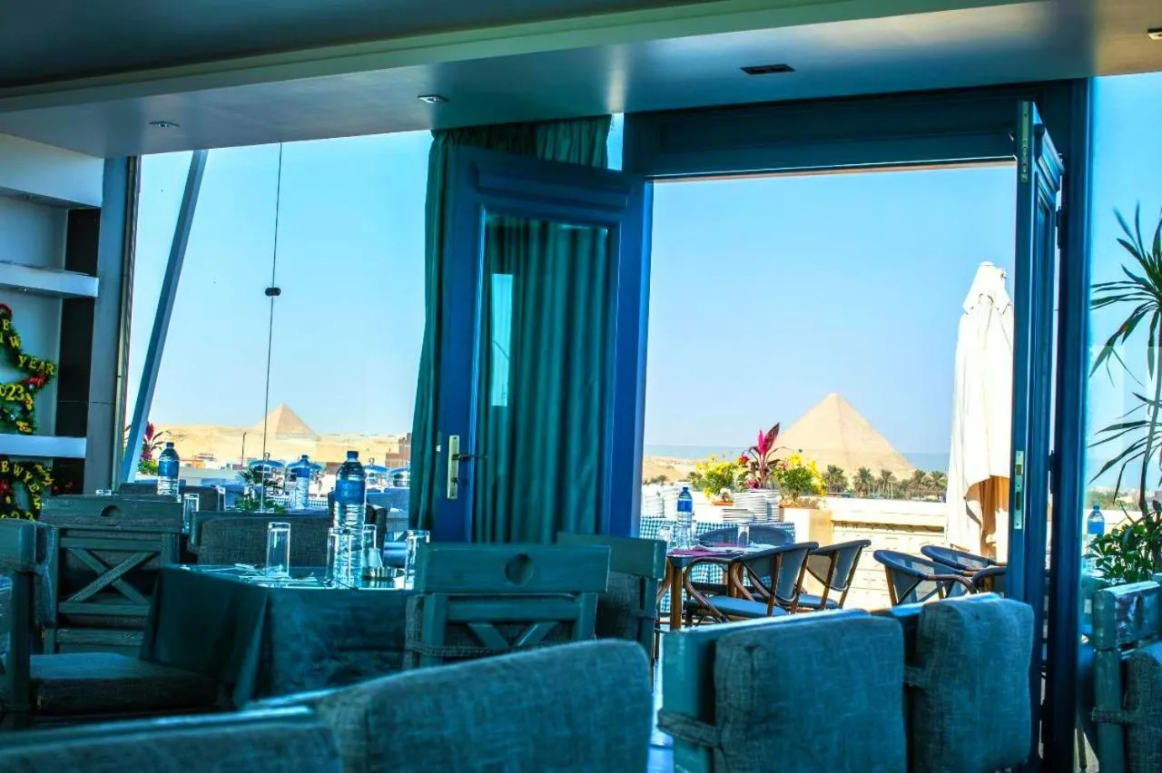 Pyramids Chillout Hotel
