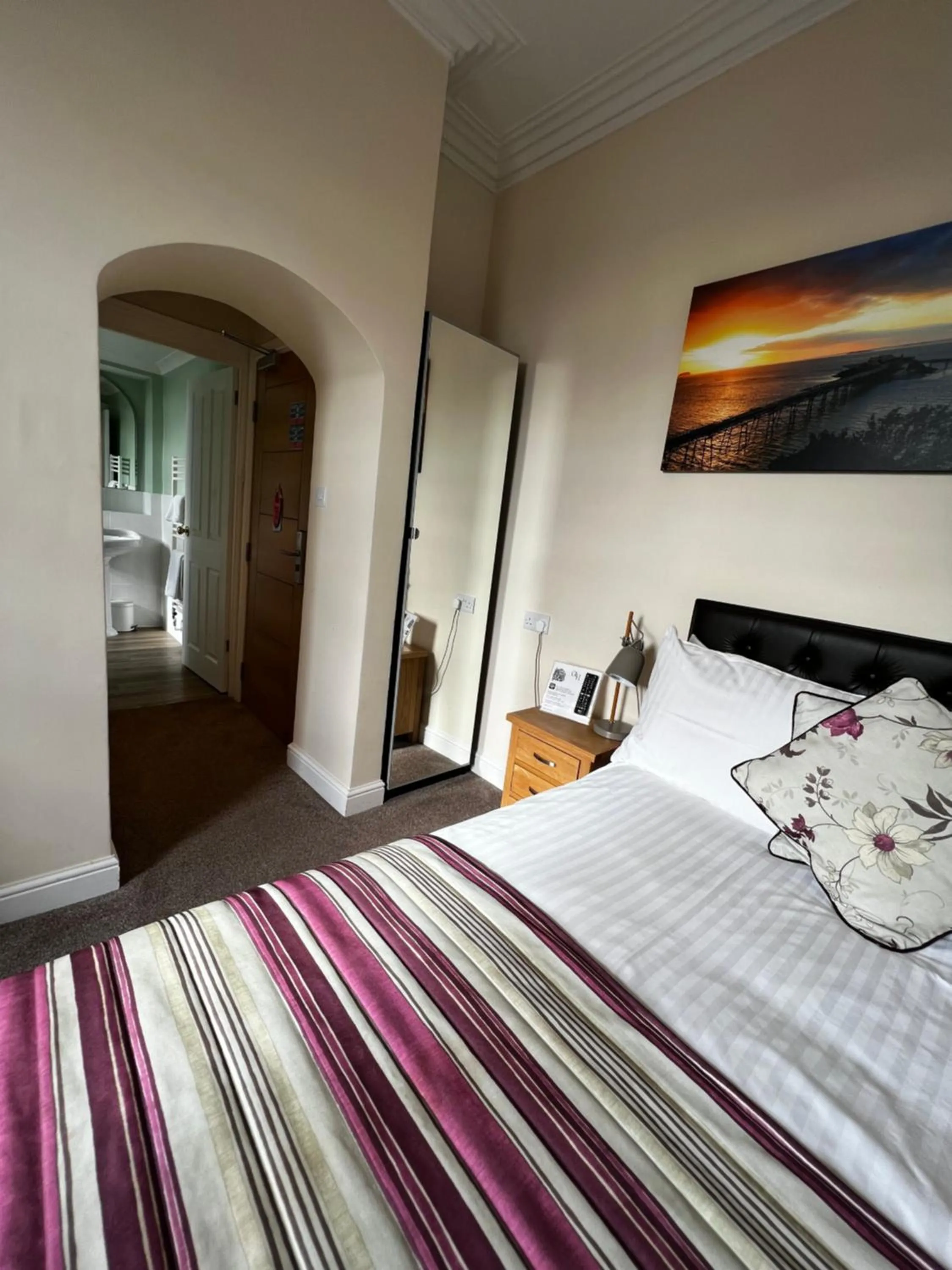 Bed in Queenswood Hotel