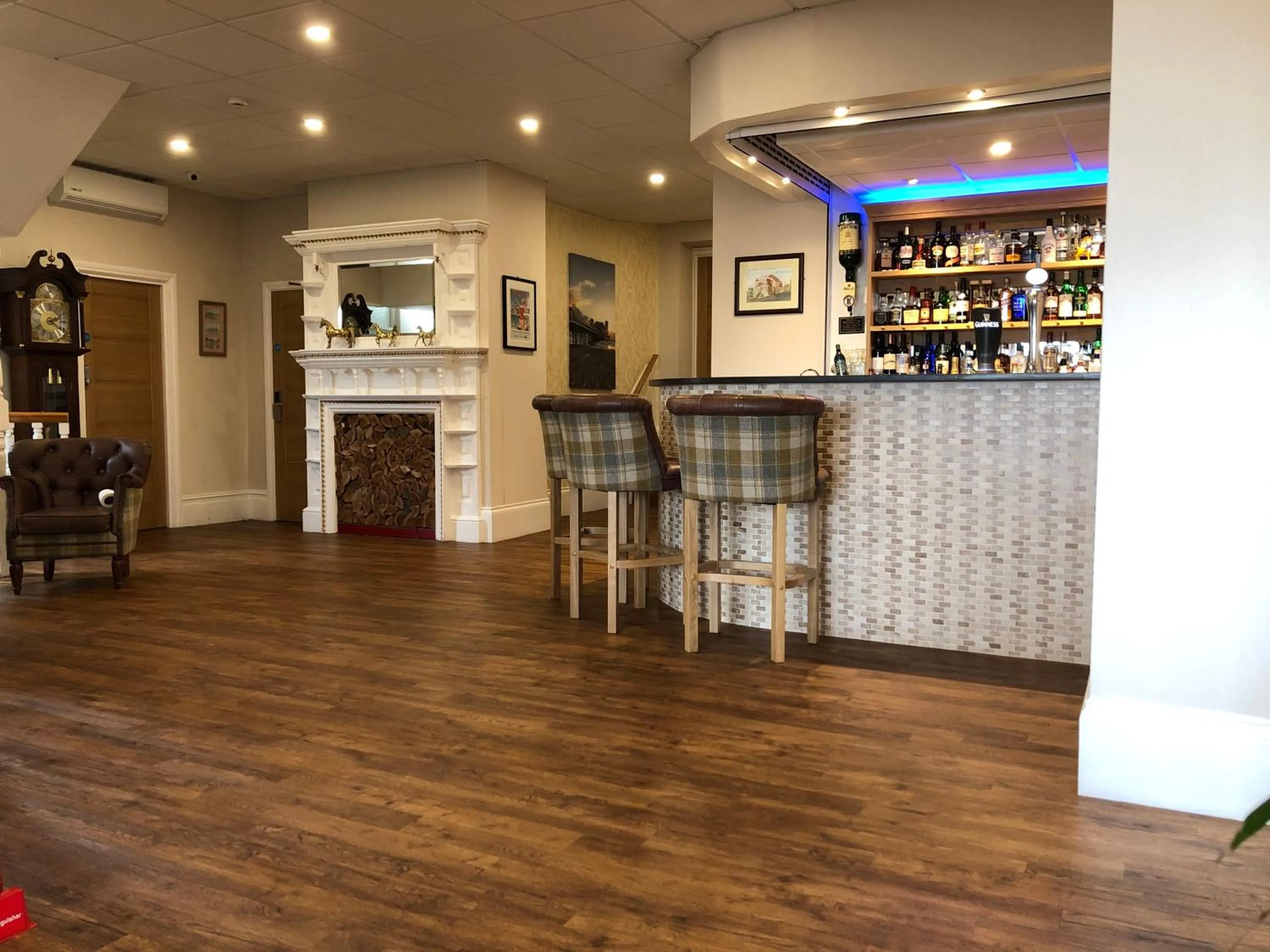 Lounge or bar in Queenswood Hotel