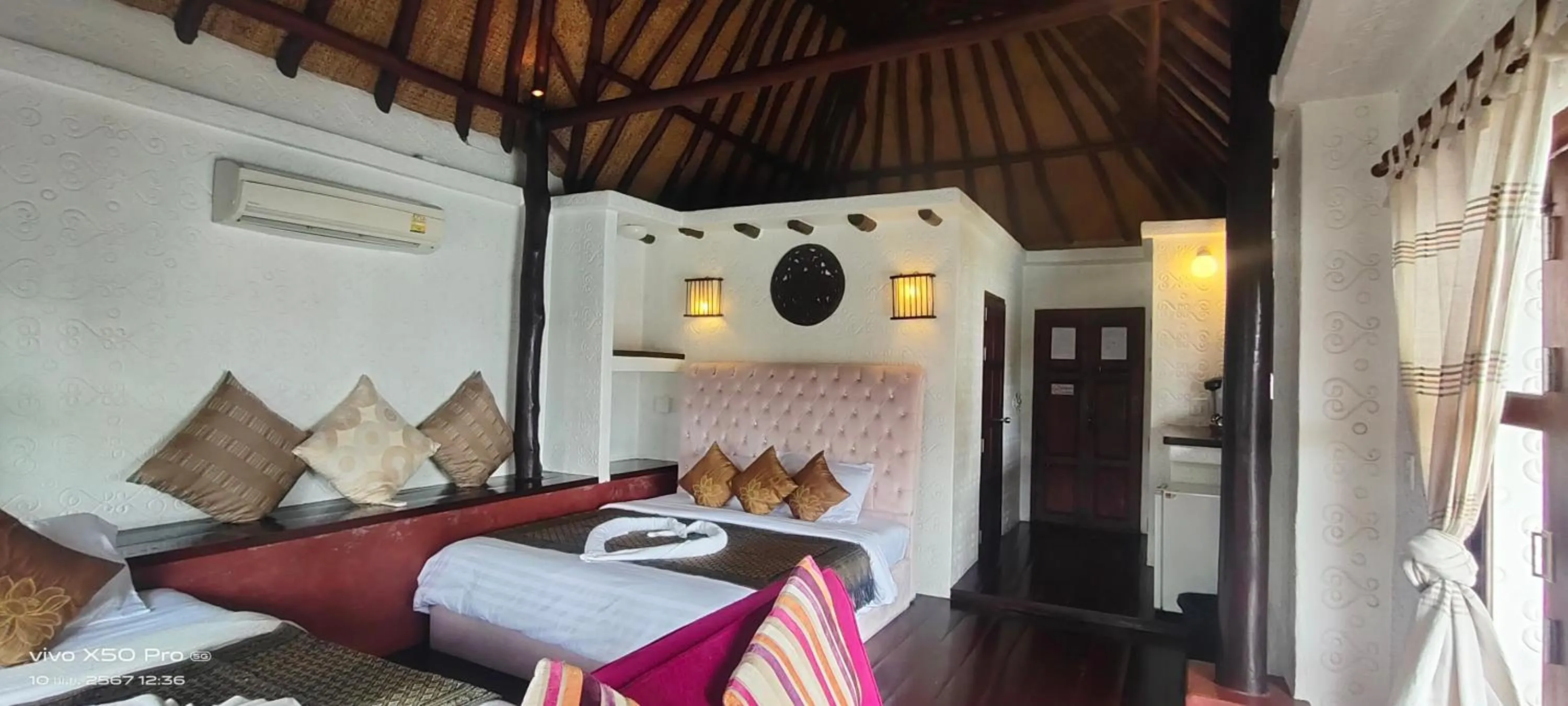 Bedroom, Bed in Clear View Resort