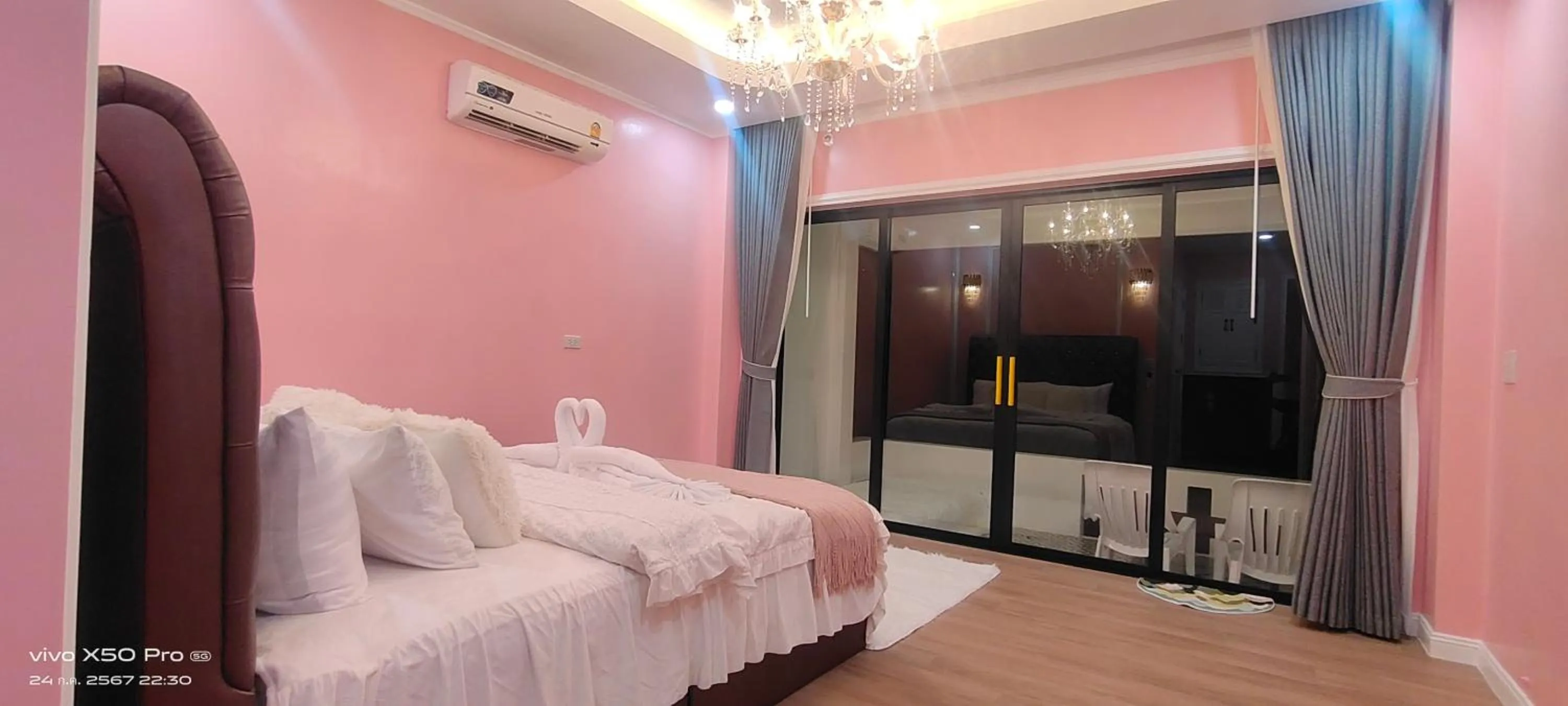 Bed in Clear View Resort