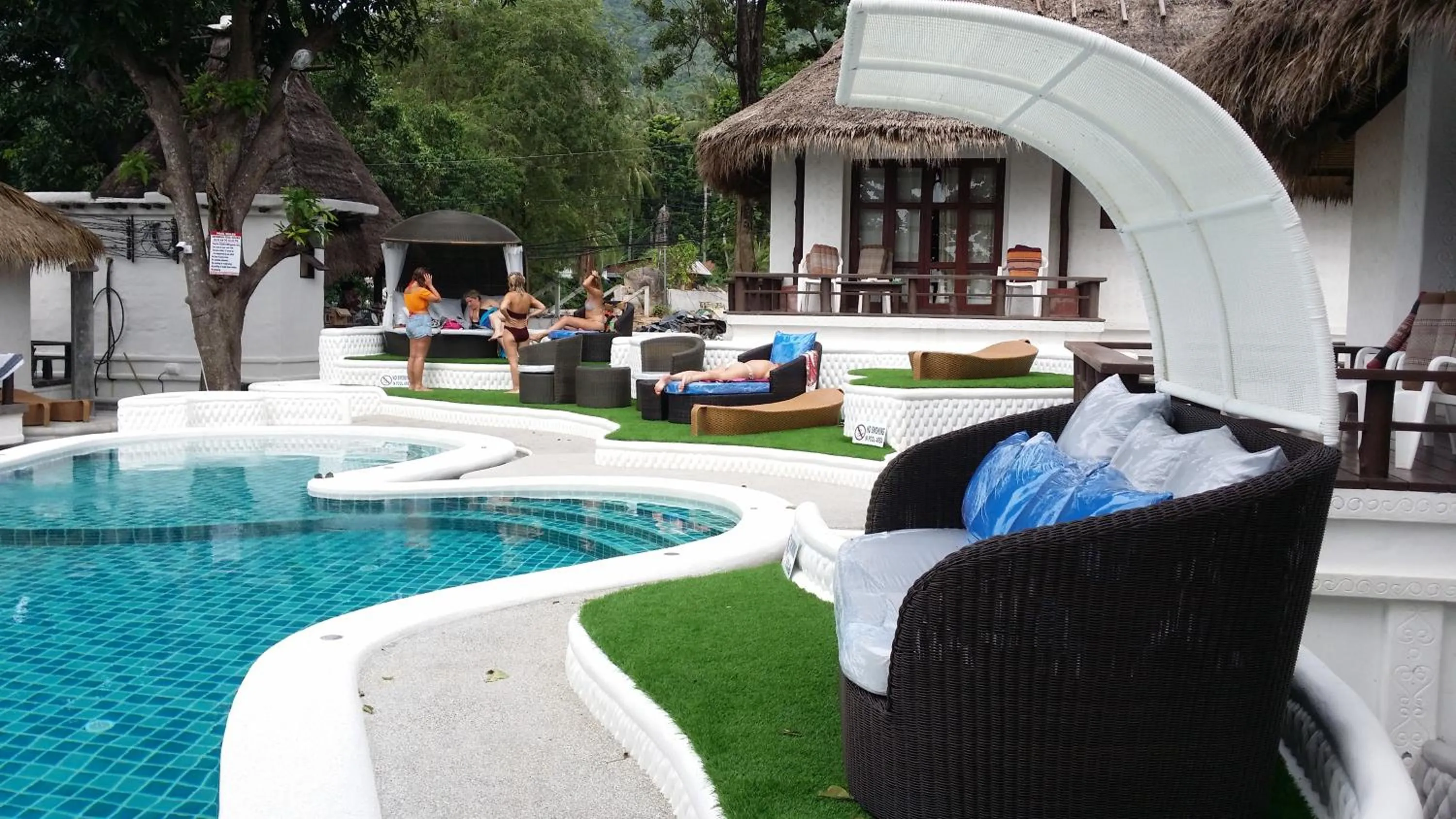 Pool view in Clear View Resort