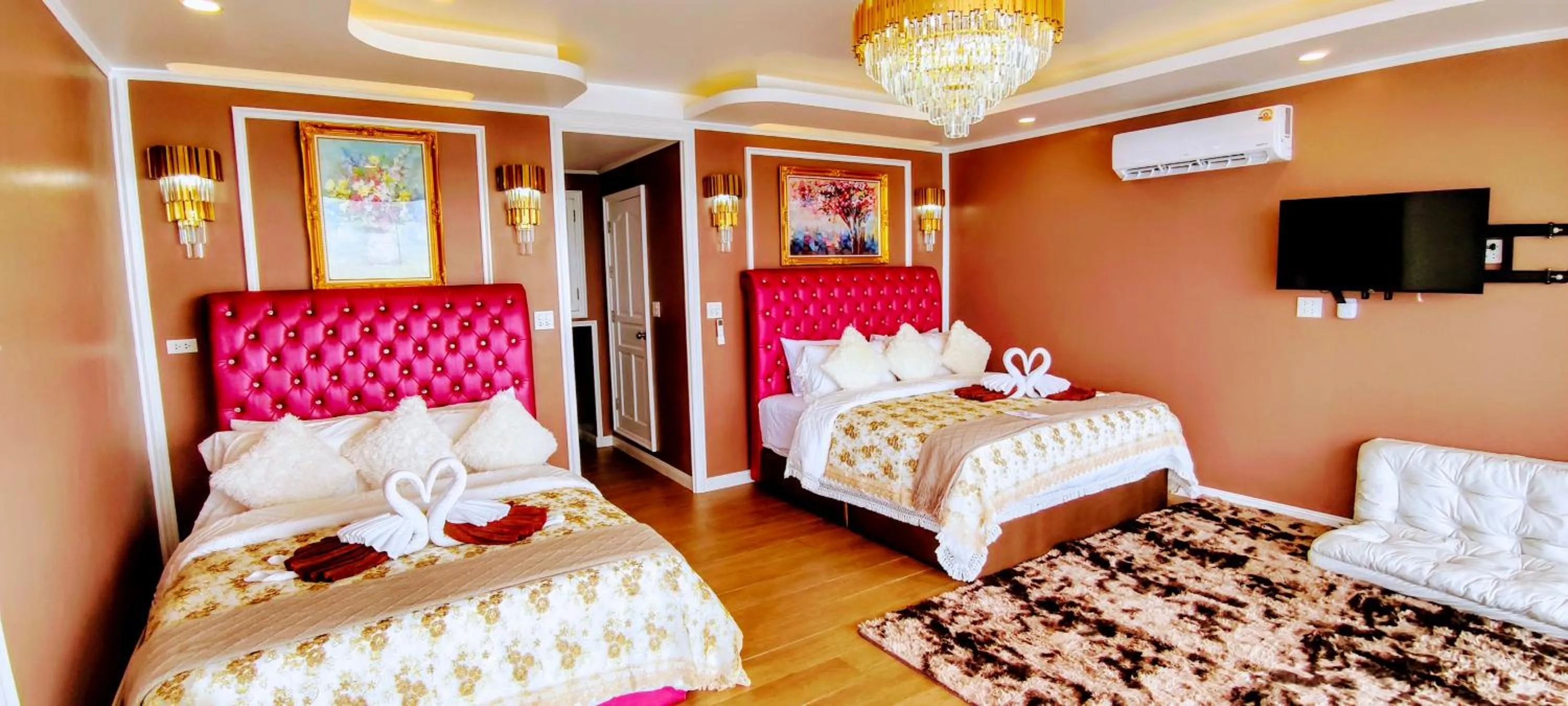 Bed in Clear View Resort