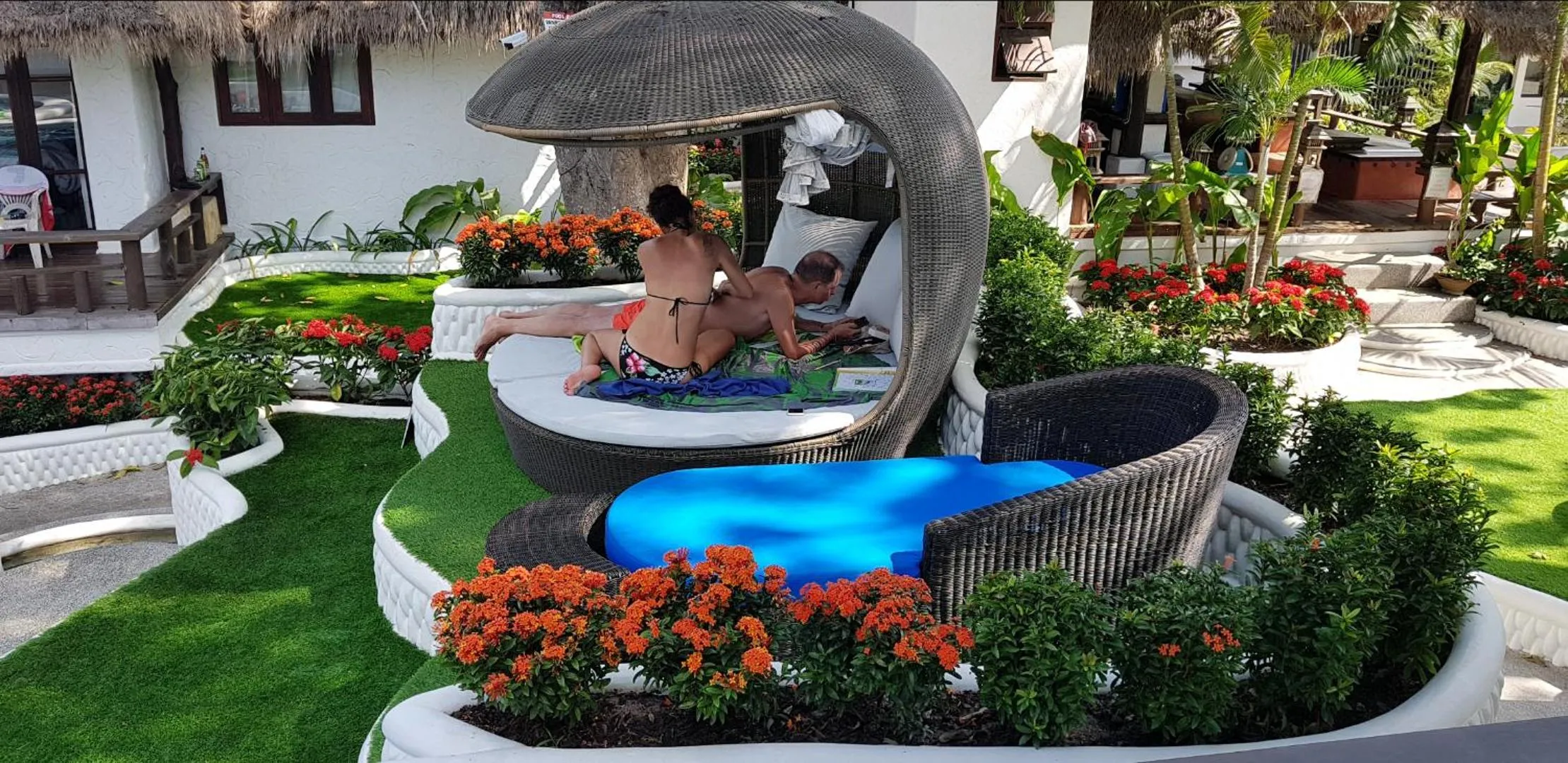 Text overlay in Clear View Resort