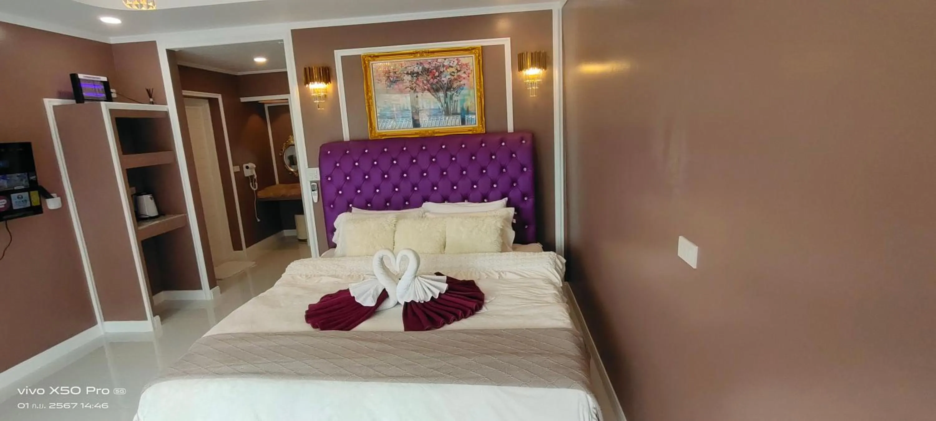 Bedroom, Bed in Clear View Resort