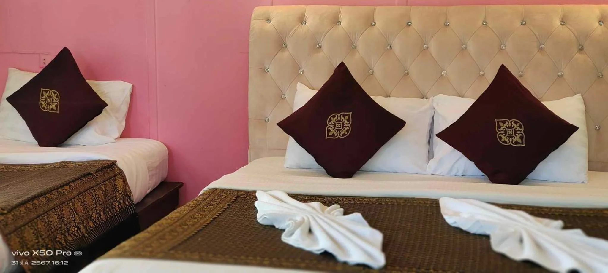 Bed in Clear View Resort