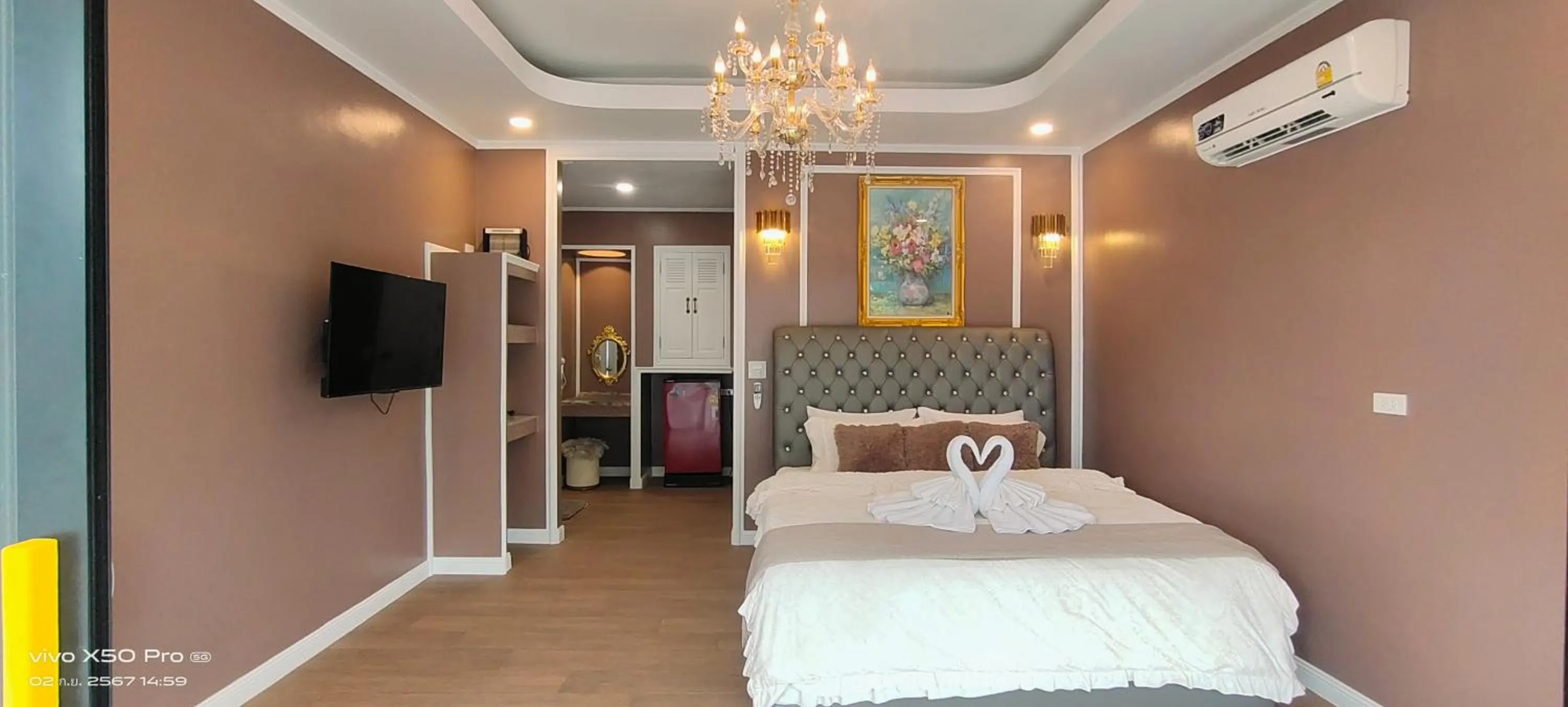 Bedroom, Bed in Clear View Resort