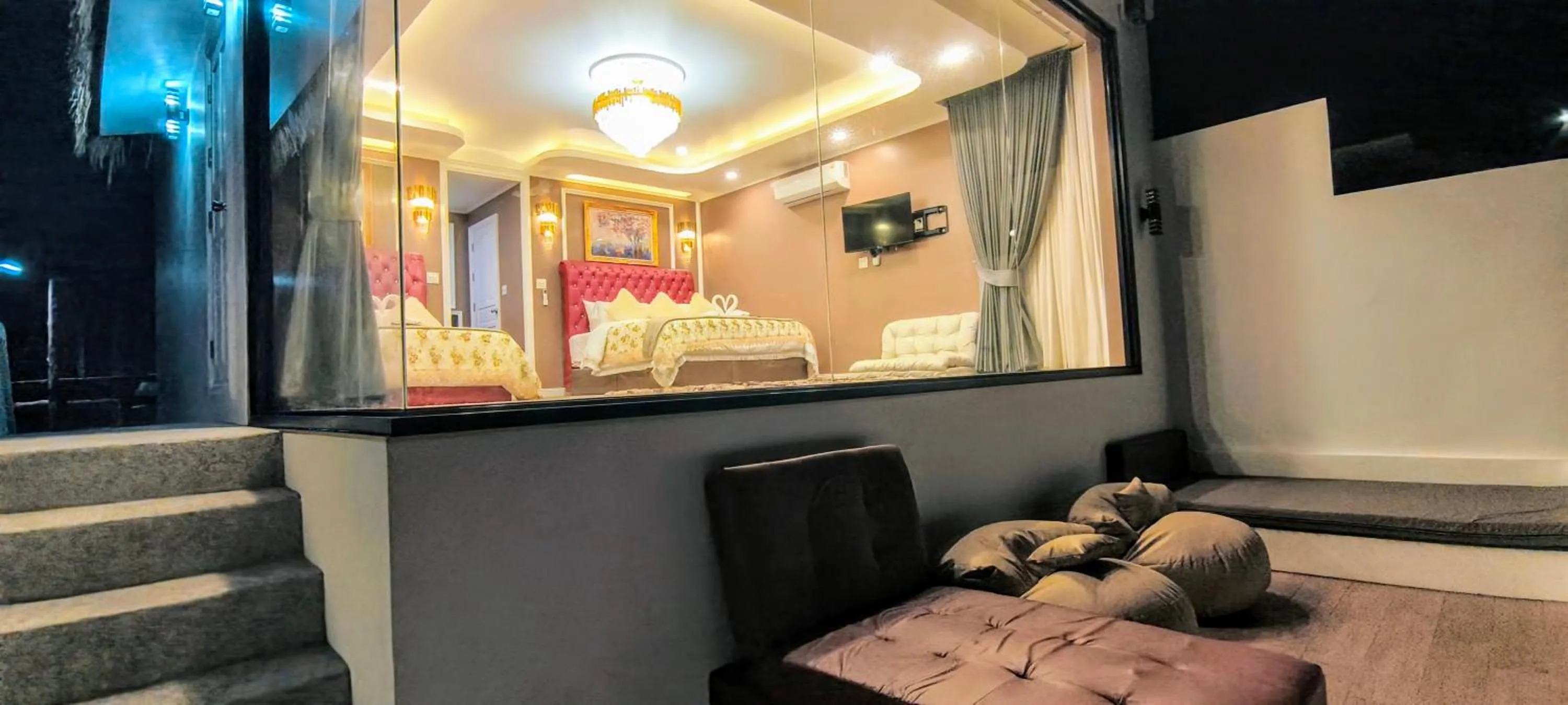 Bed in Clear View Resort