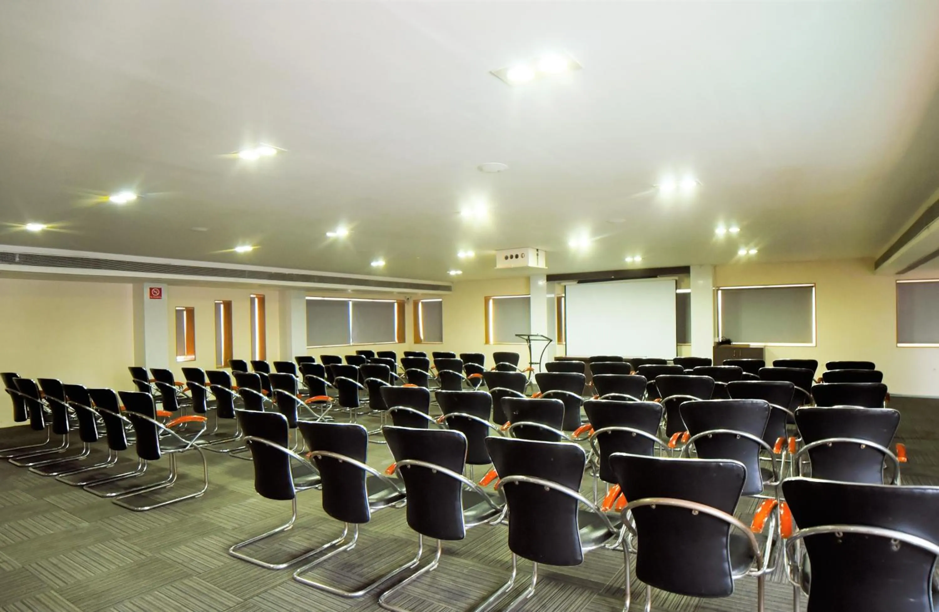 Business facilities in Carnival Resort