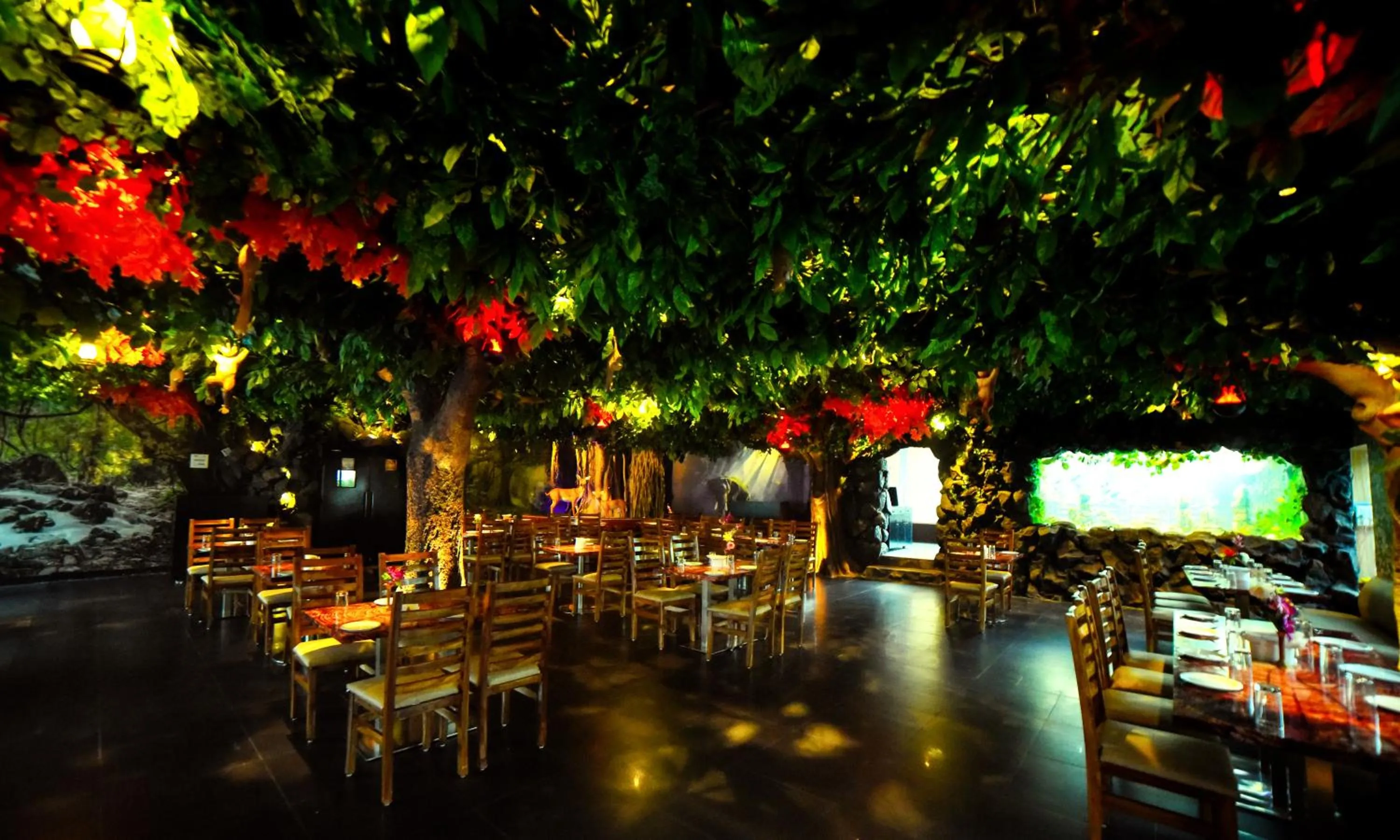 Restaurant/places to eat in Carnival Resort