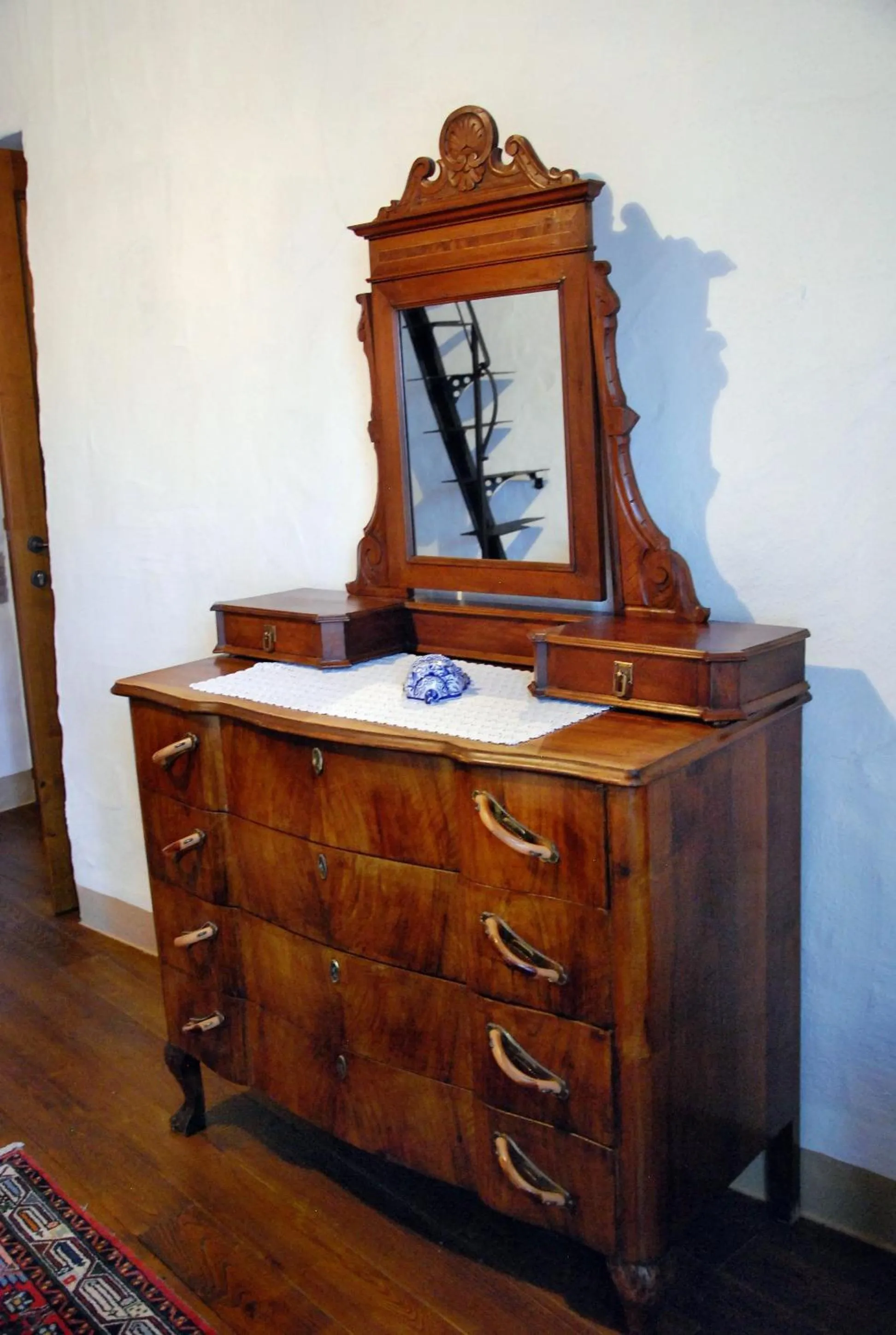 Decorative detail in Casa Castori