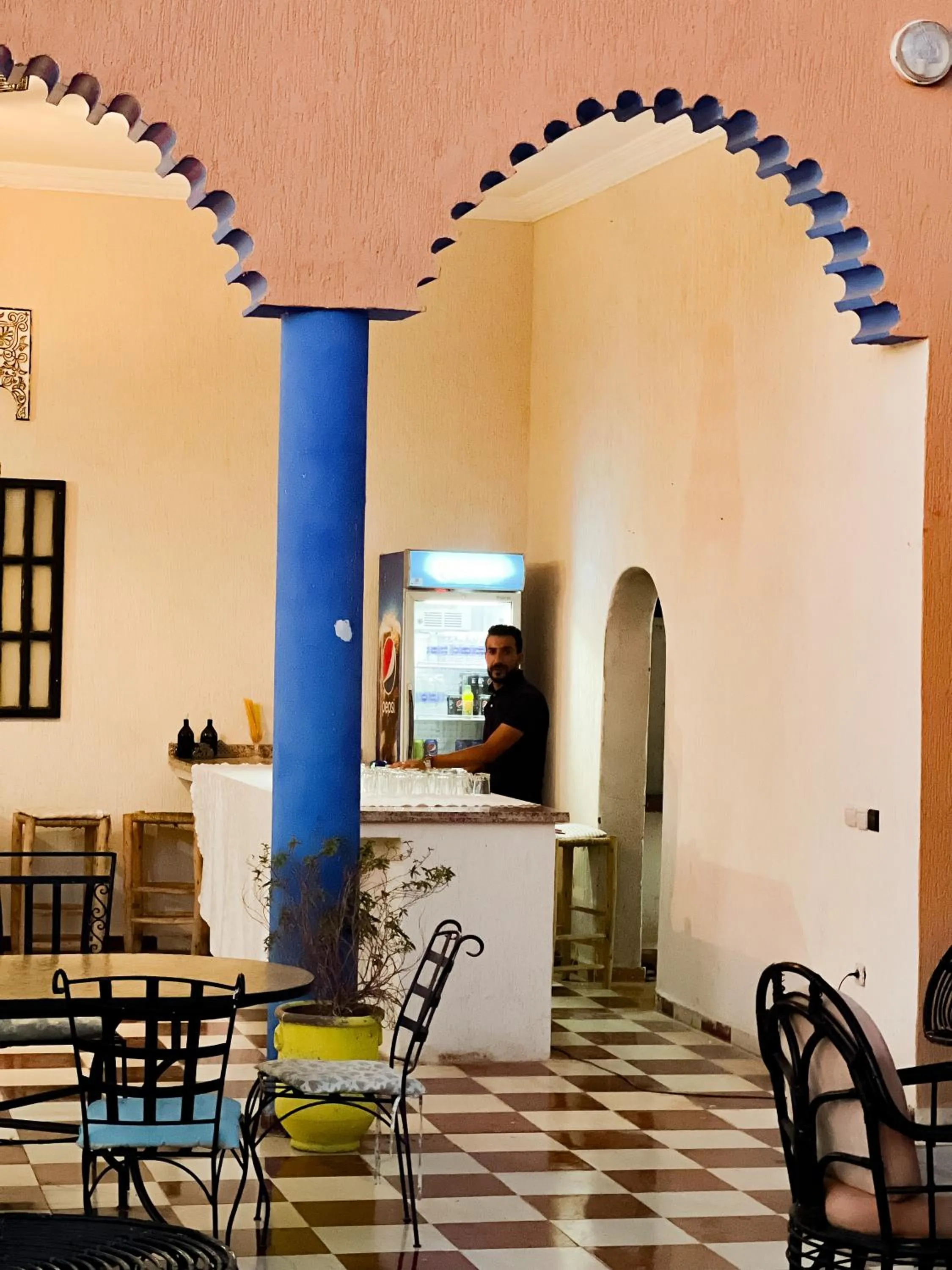 Restaurant/places to eat in Riad Qodwa