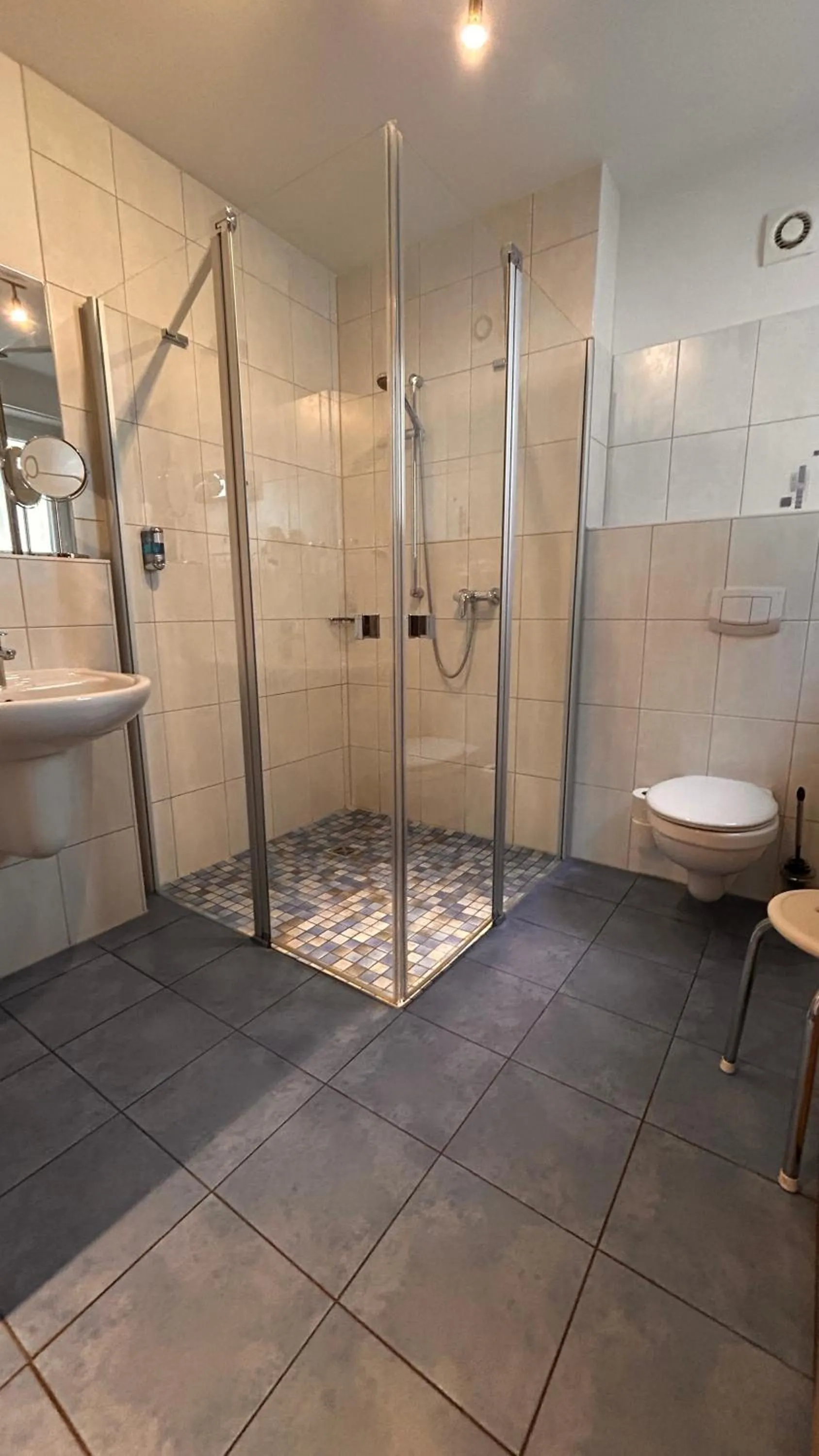 Bathroom in Hotel Gästehaus Linden