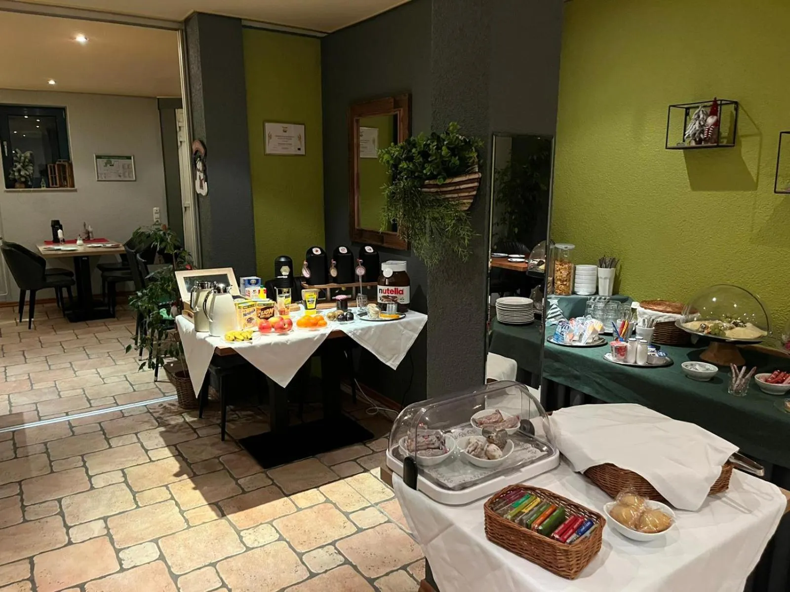 Buffet breakfast in Hotel Gästehaus Linden