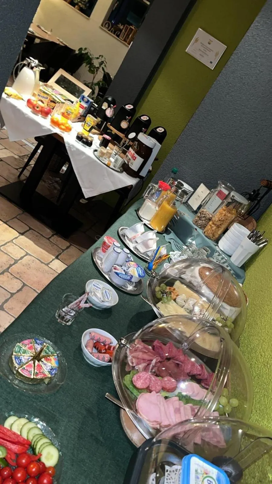 Buffet breakfast in Hotel Gästehaus Linden