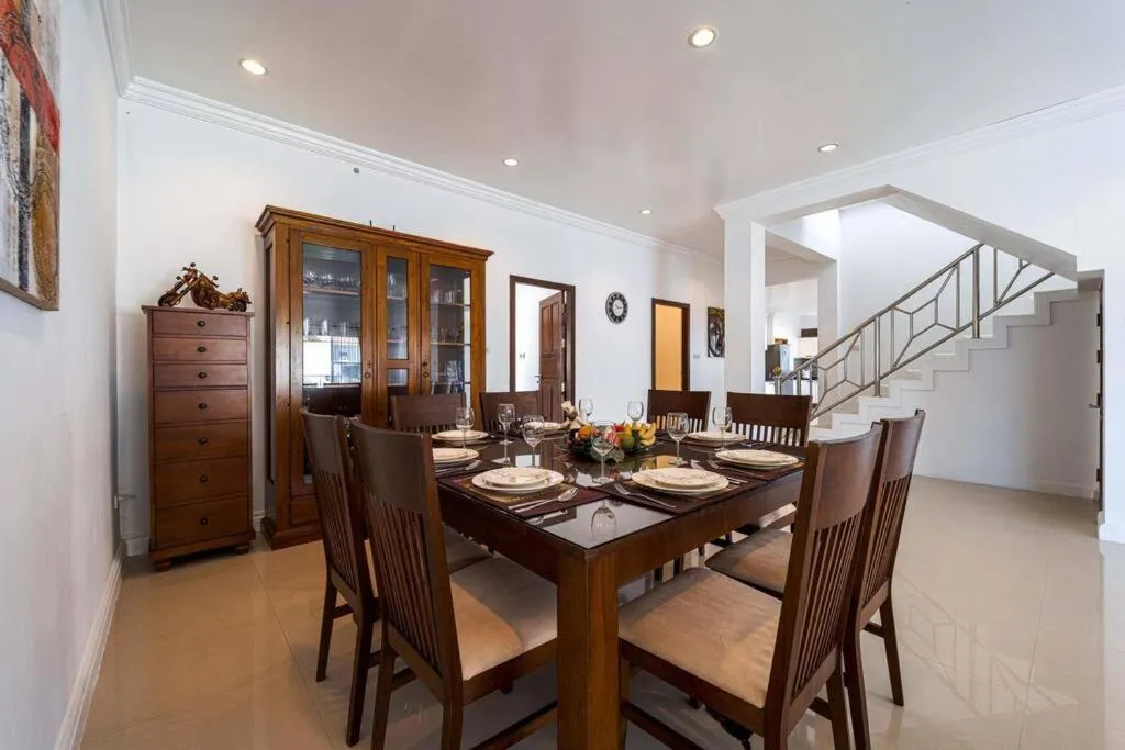 Luxurious 5-Bedroom Private Pool Villa! PV5