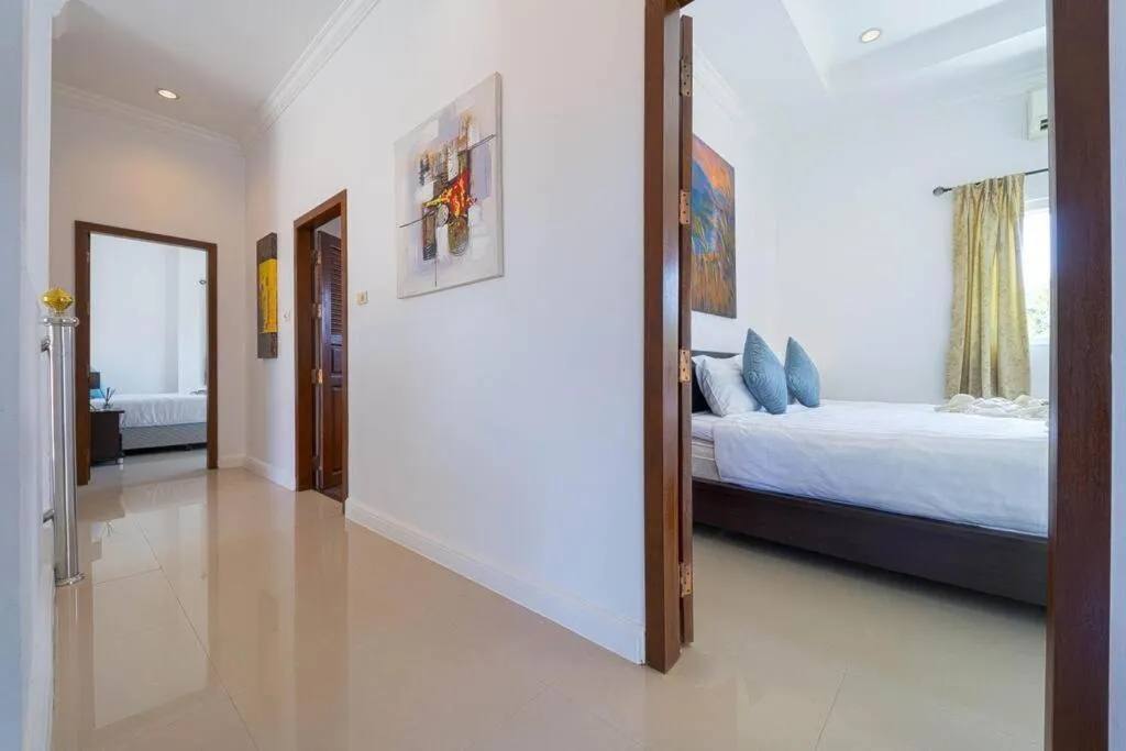 Bed in Luxurious 5-Bedroom Private Pool Villa! PV5