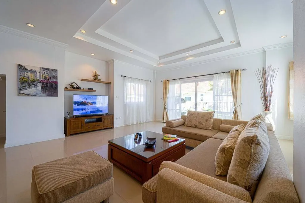 Luxurious 5-Bedroom Private Pool Villa! PV5