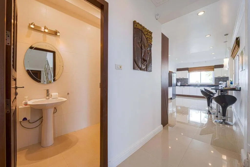 Luxurious 5-Bedroom Private Pool Villa! PV5