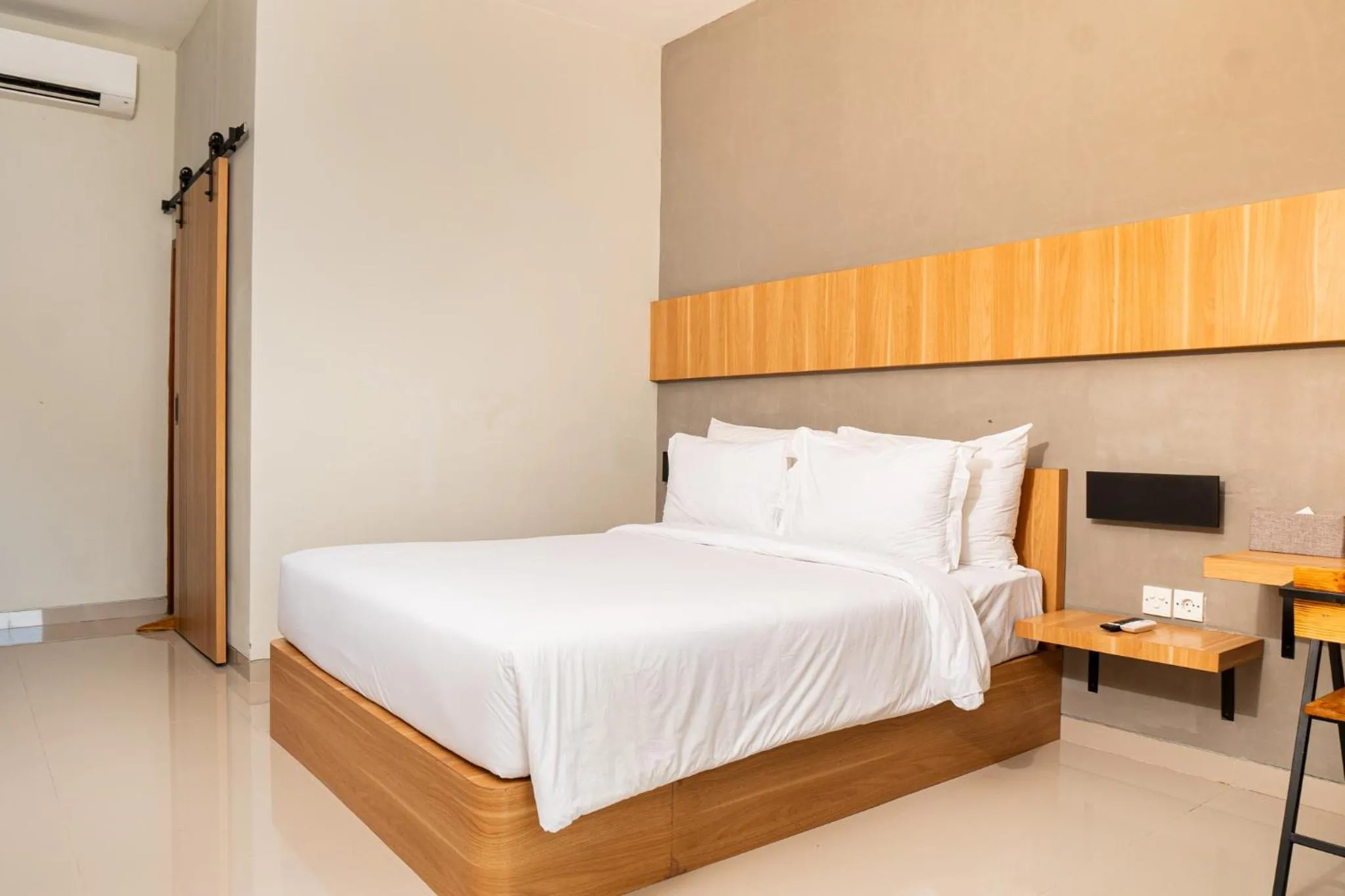 Bedroom, Bed in Maluk Stay