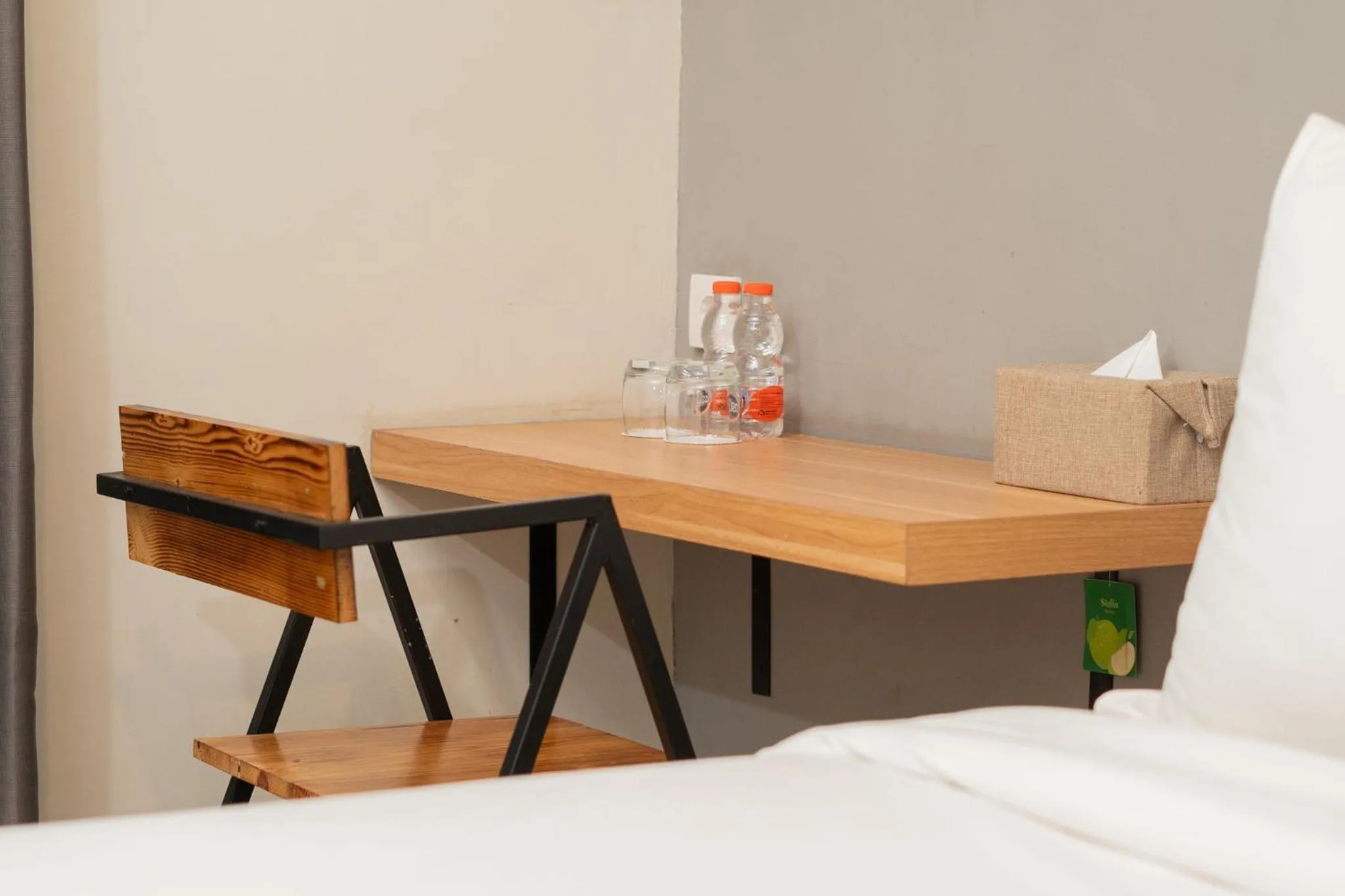 room service in Maluk Stay