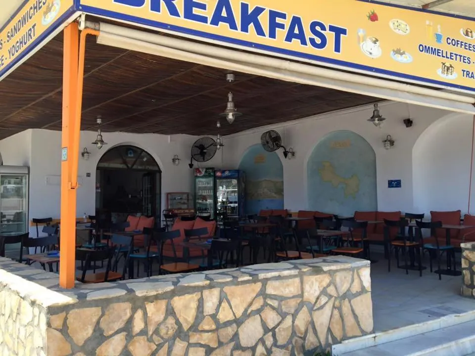 Restaurant/places to eat in Calypso Hotel