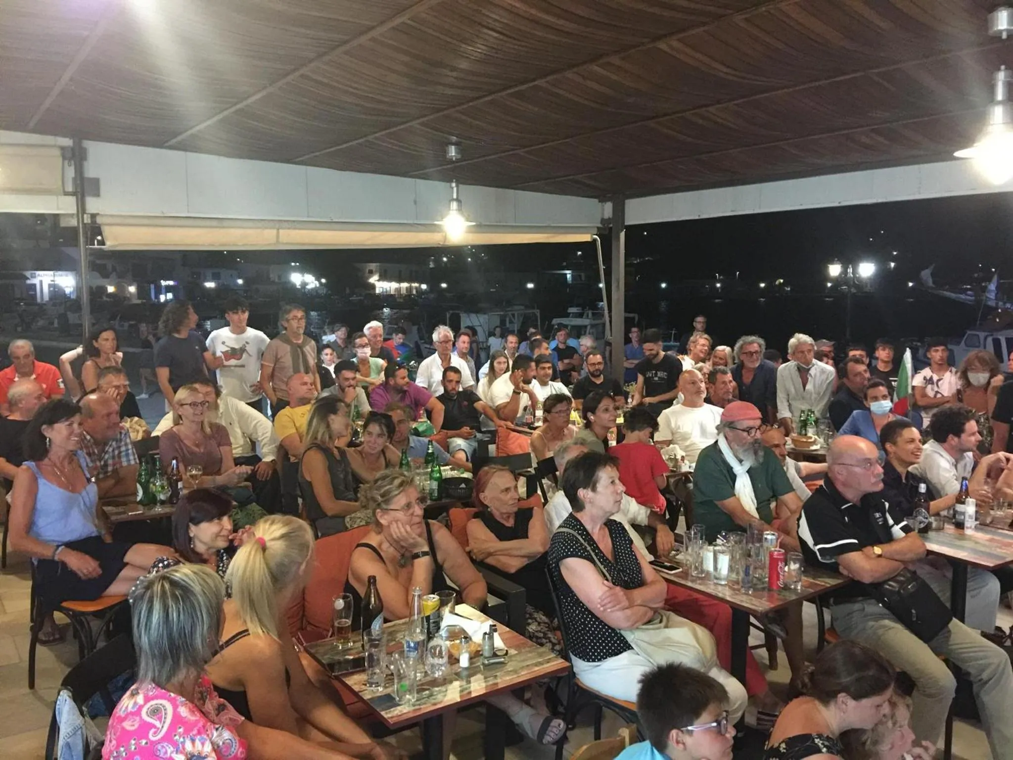 Restaurant/places to eat in Calypso Hotel