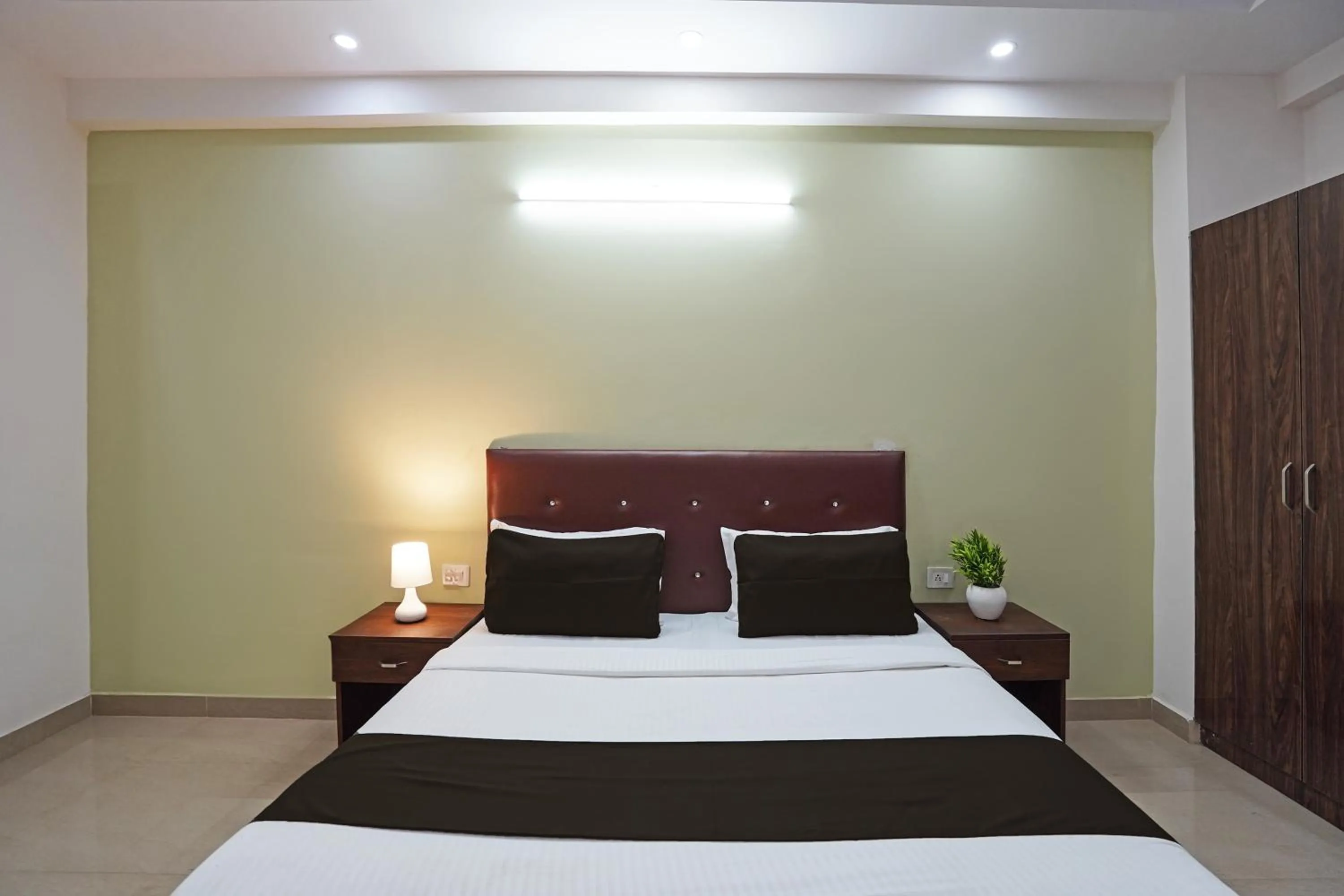 Bedroom in Hotel O Noida Stays