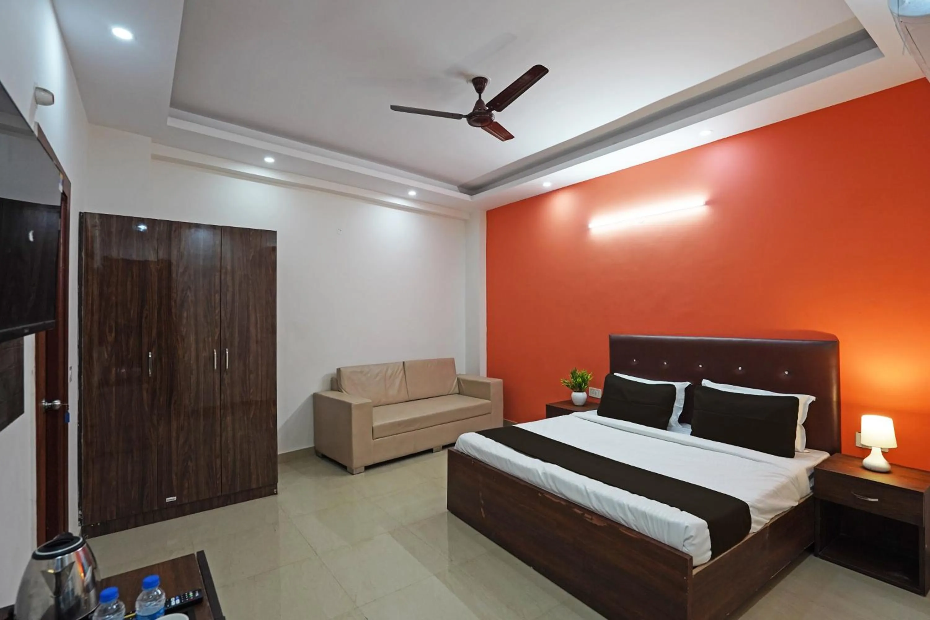 Bathroom in Hotel O Noida Stays