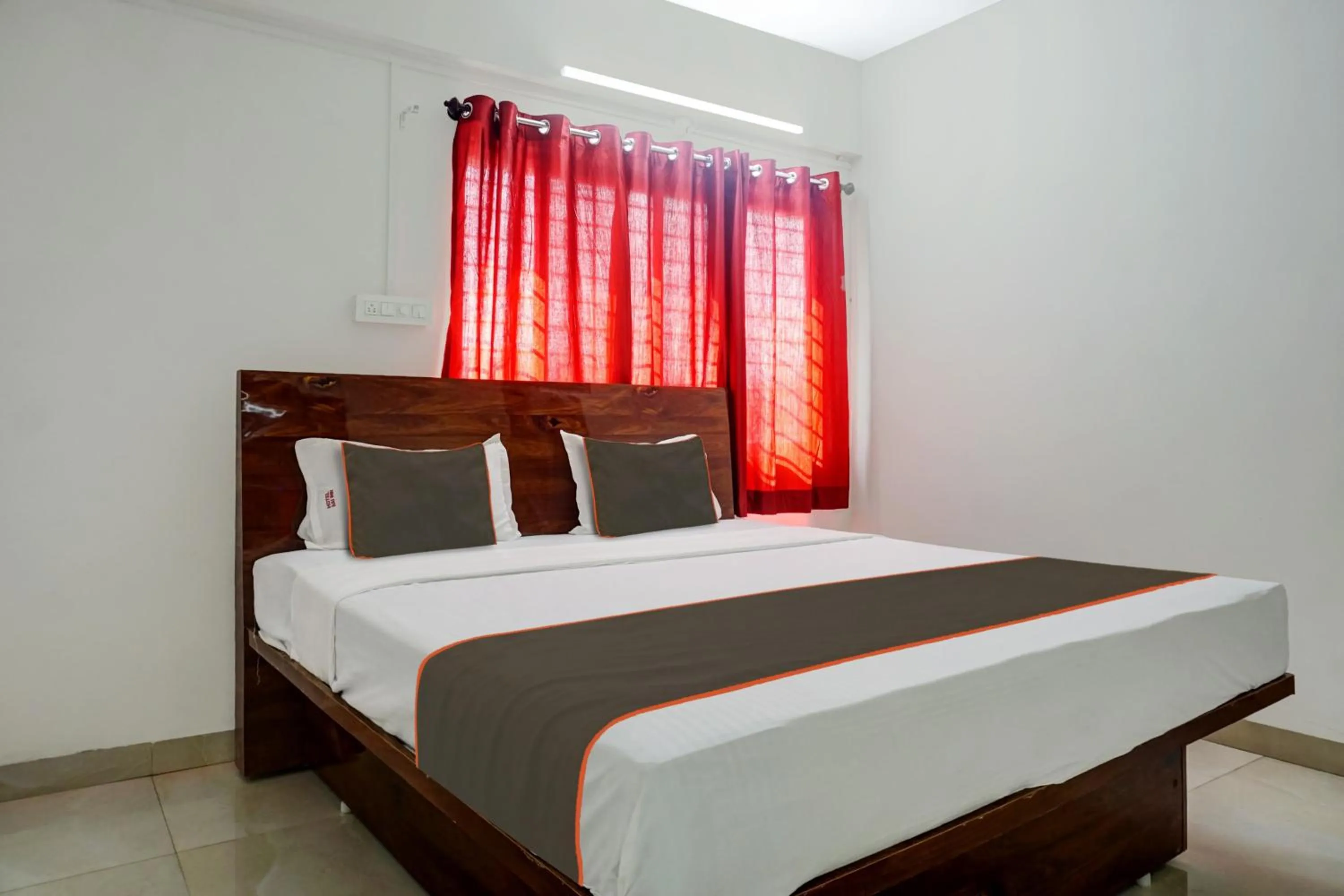 Bedroom, Bed in Hotel O Sai Inn Lodging