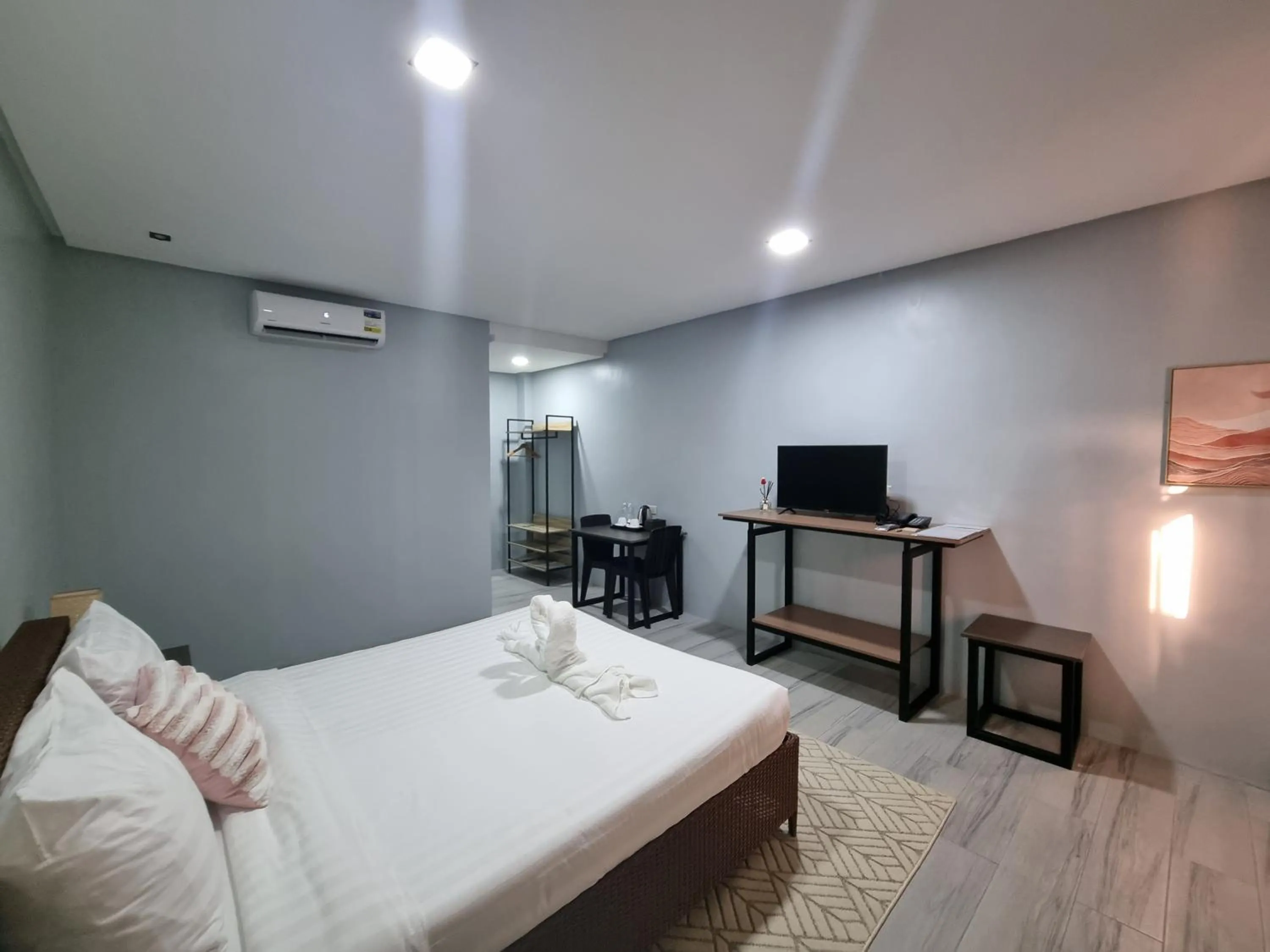 Bedroom, Bed in 34k Hotel and Resort powered by Cocotel