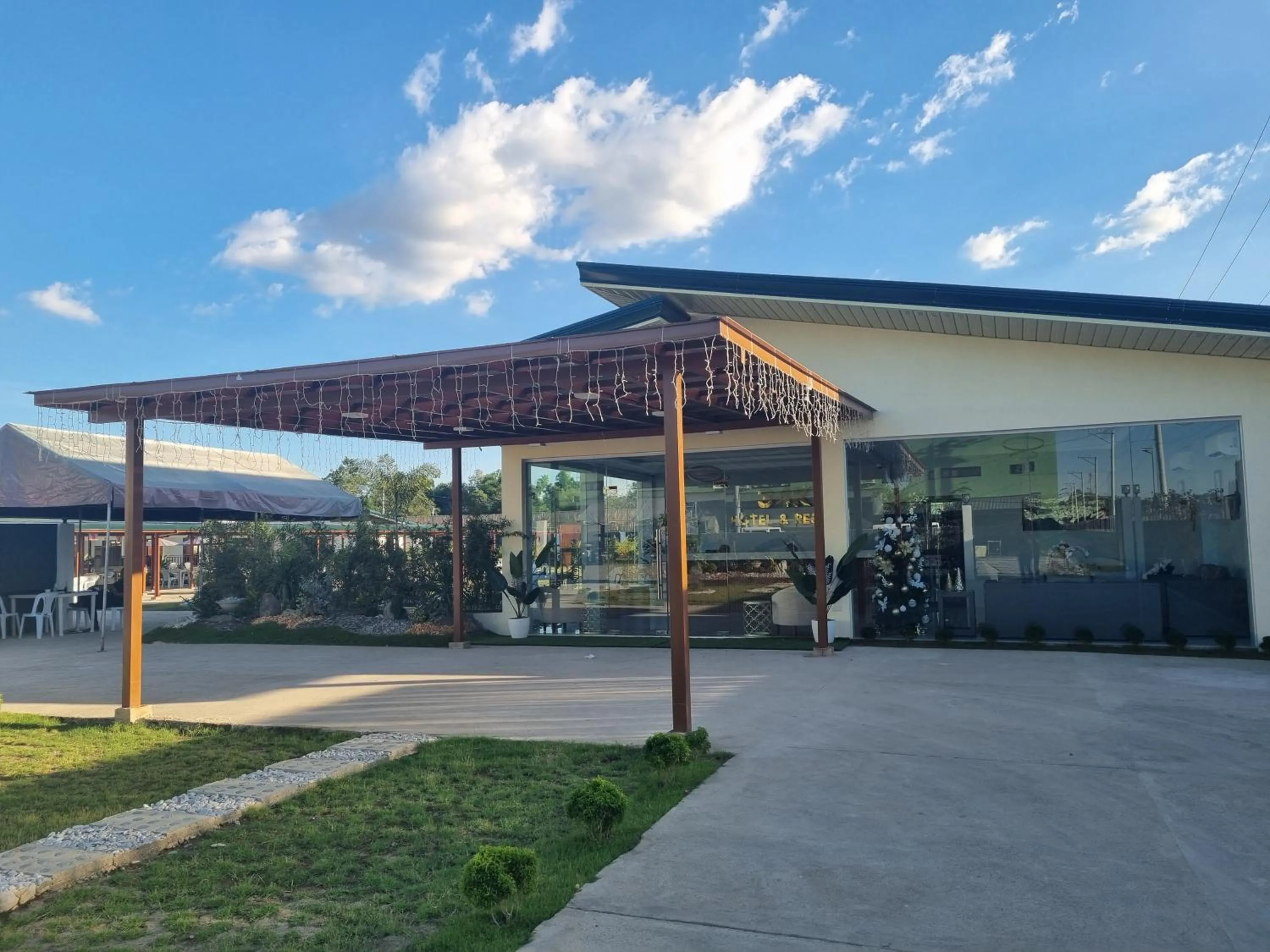 Property building in 34k Hotel and Resort powered by Cocotel