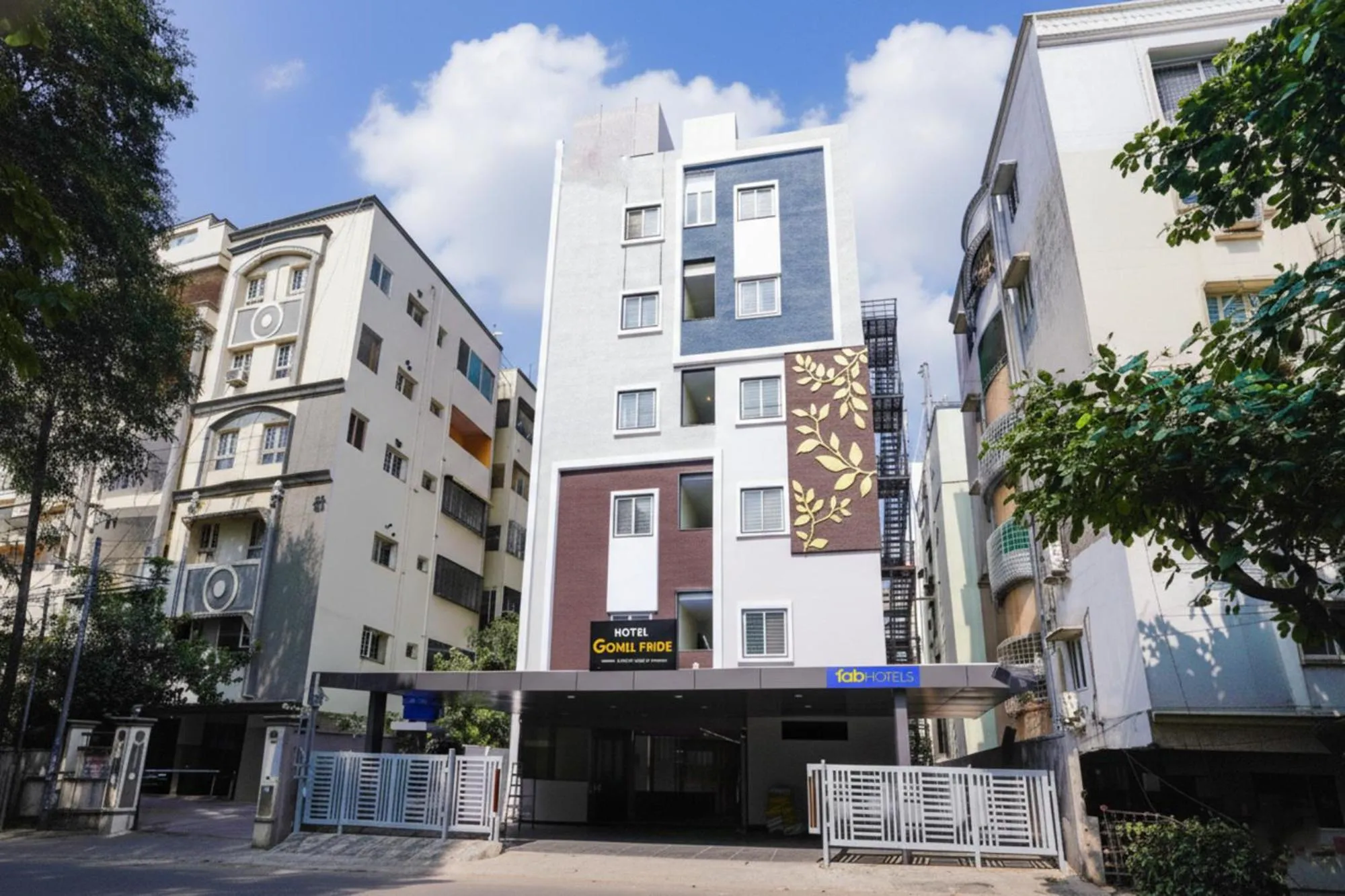 Facade/entrance in FabHotel Air Live - Nr Ameerpet metro station