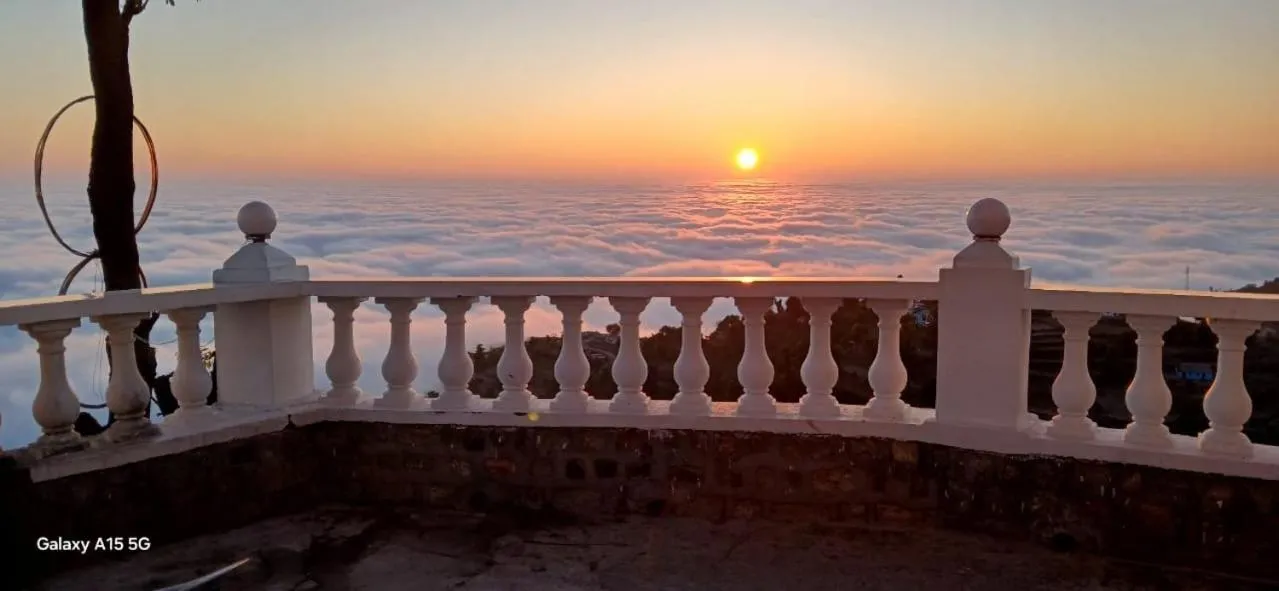 Sunset in Paatli Fort Estate Resort