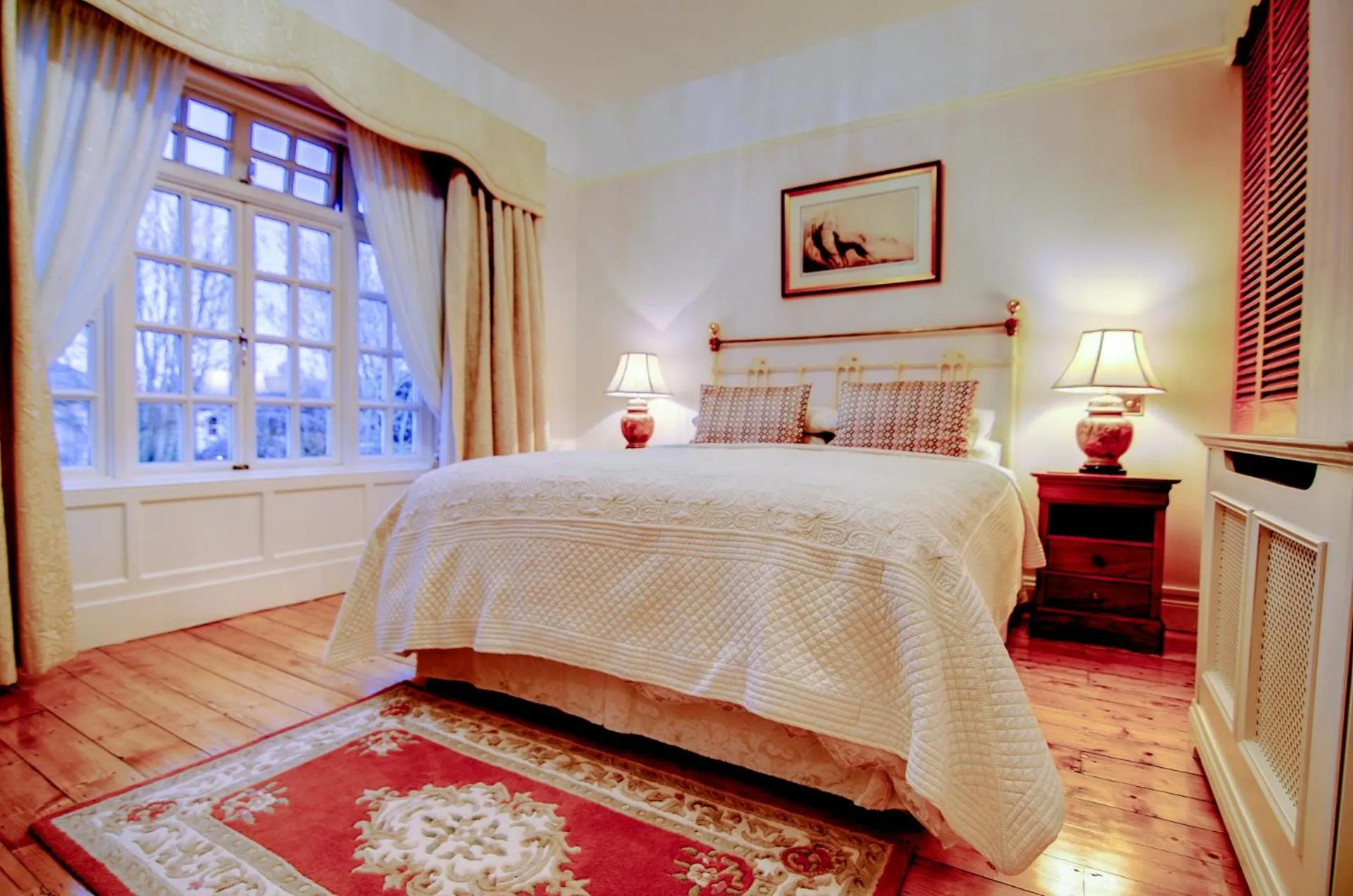 Photo of the whole room, Bed in St Judes B&B